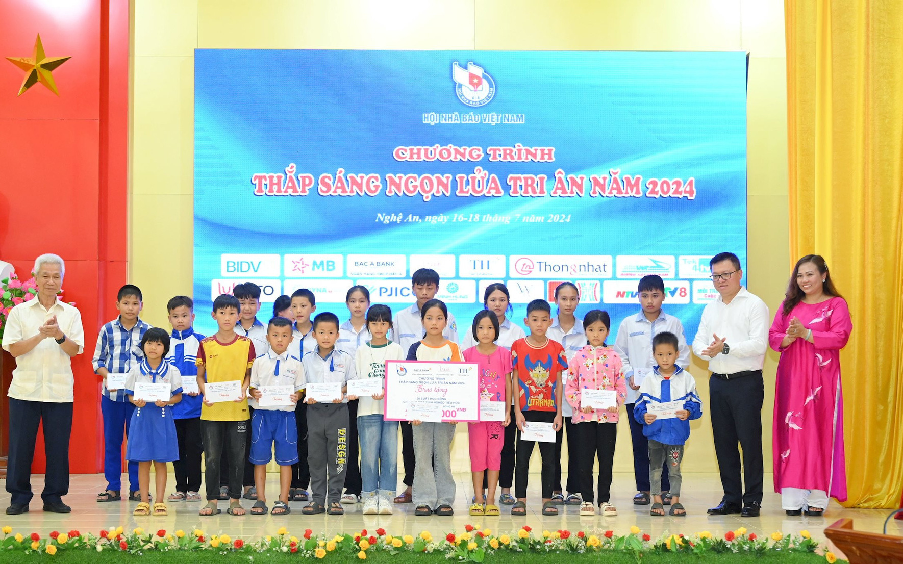 Báo Tuổi Trẻ cùng bảng với FPT Play ở Giải bóng đá Hội Nhà báo TP.HCM 2024- Ảnh 3. Hội Nhà báo Việt Nam tổ chức