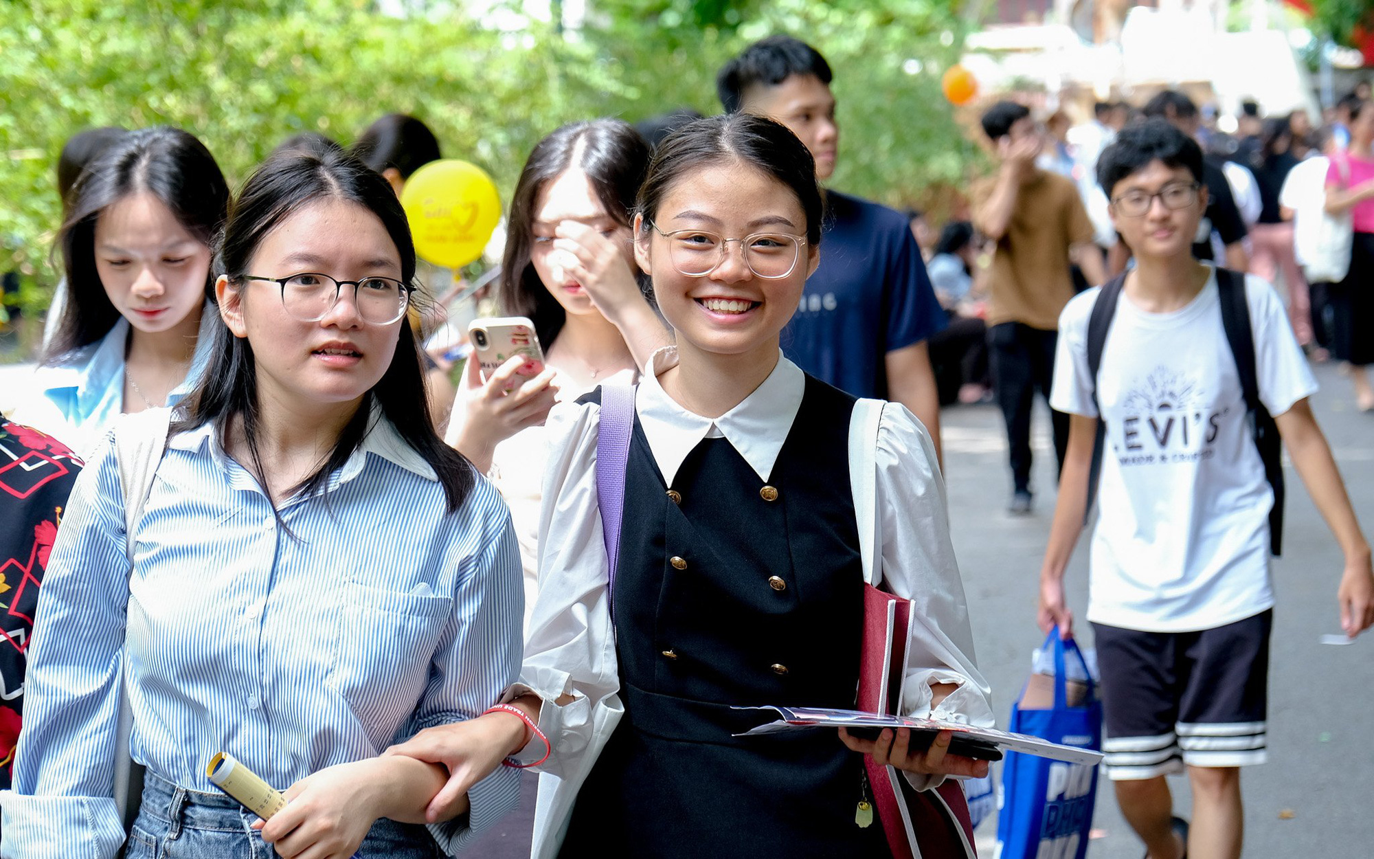 Trường đại học Thương mại công bố điểm chuẩn- Ảnh 2. Trường đại học Thương mại công bố điểm chuẩn từ 25 - 27 điểm - Ảnh 5.