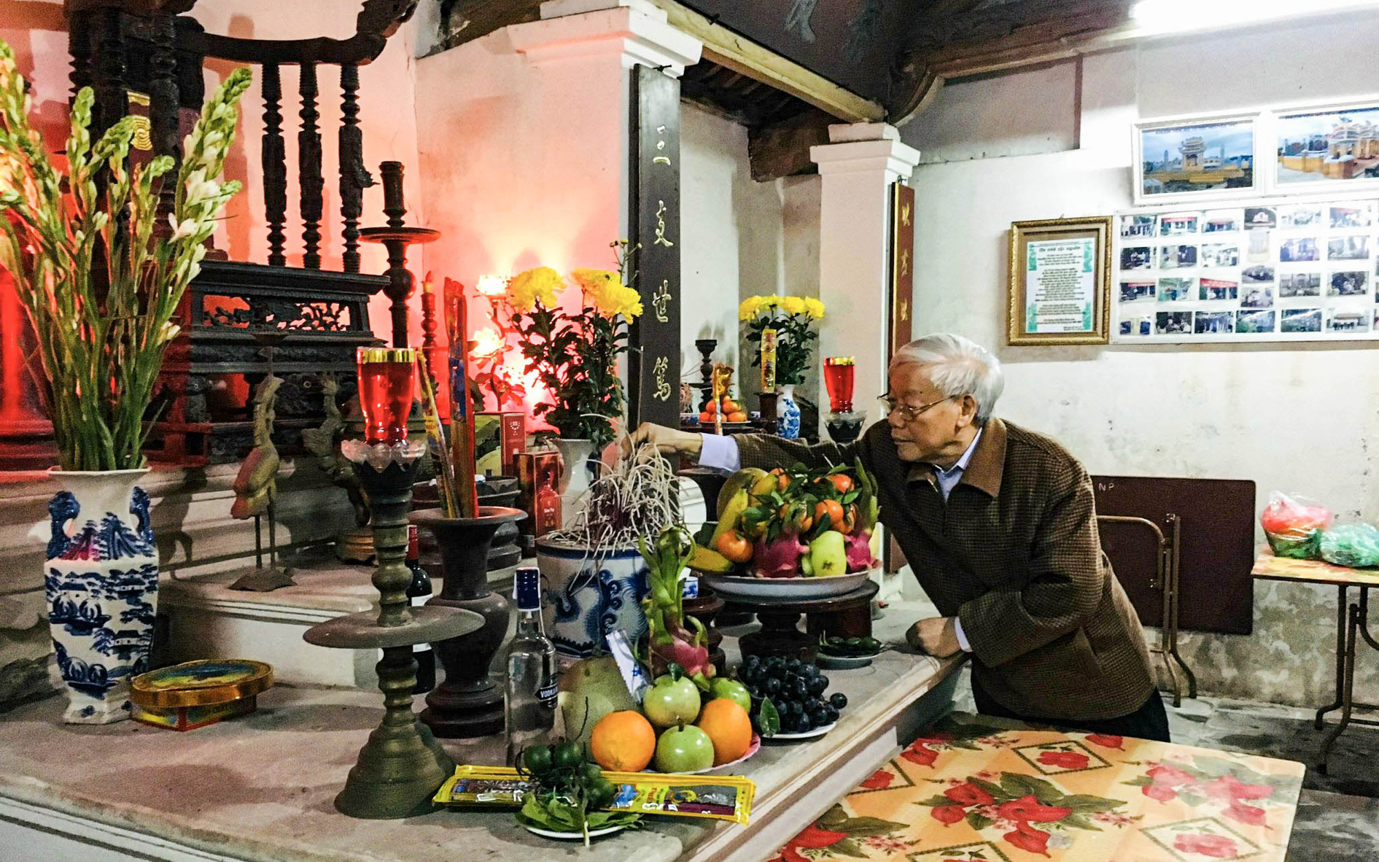 Thôn Lại Đà trước ngày Quốc tang Tổng bí thư Nguyễn Phú Trọng- Ảnh 17. Lại Đà và những hình ảnh của Tổng bí thư Nguyễn Phú Trọng ở quê nhà