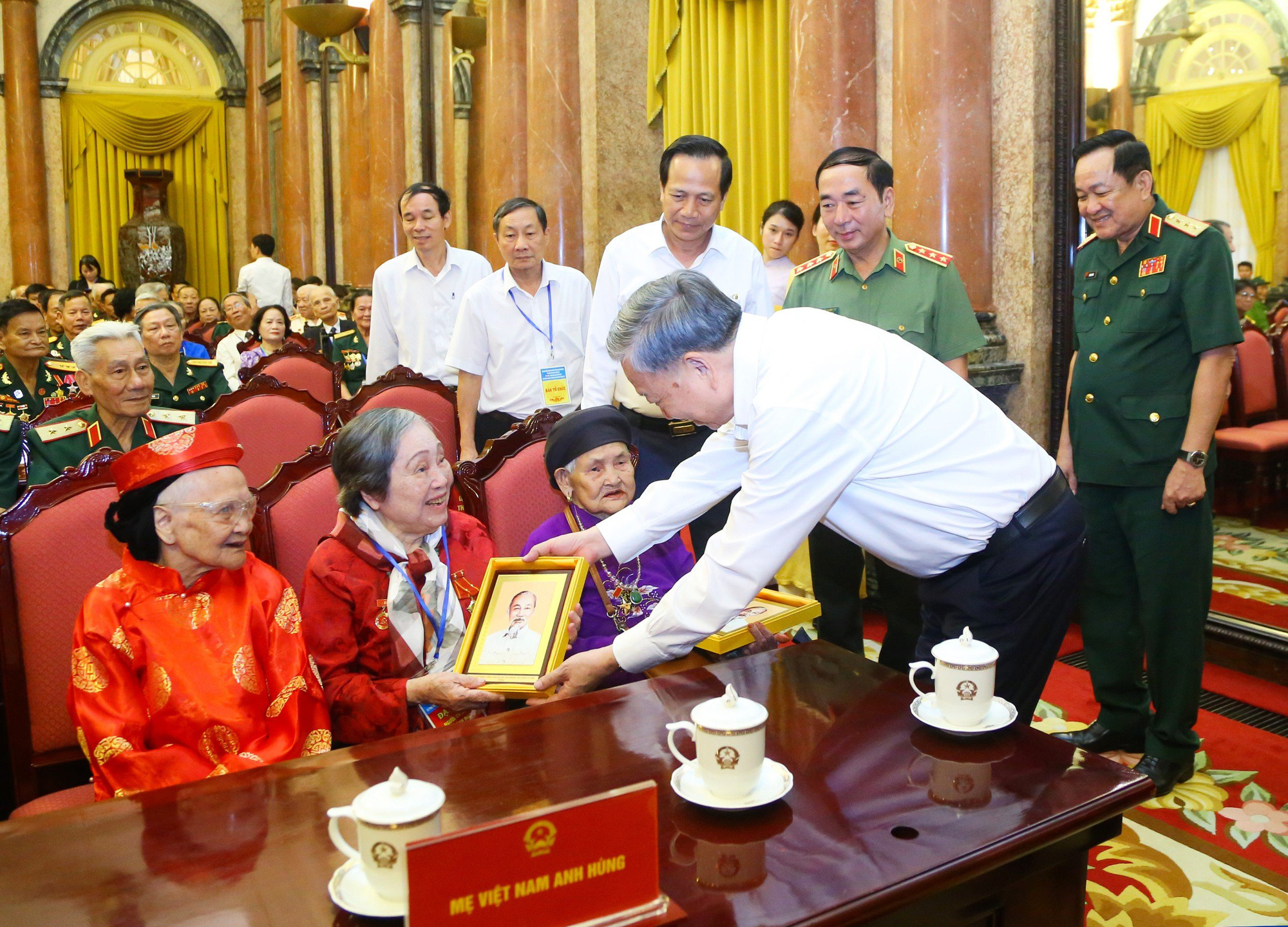 Chủ tịch nước: Đảm bảo người có công được hưởng chế độ, chính sách đầy đủ nhất- Ảnh 3.