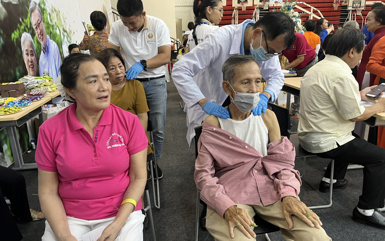 TP.HCM đang tính toán xây dựng thêm những trung tâm triển lãm tầm cỡ- Ảnh 3. Người dân TP.HCM và Đông Nam Bộ tuổi thọ cao hơn mặt bằng chung cả nước