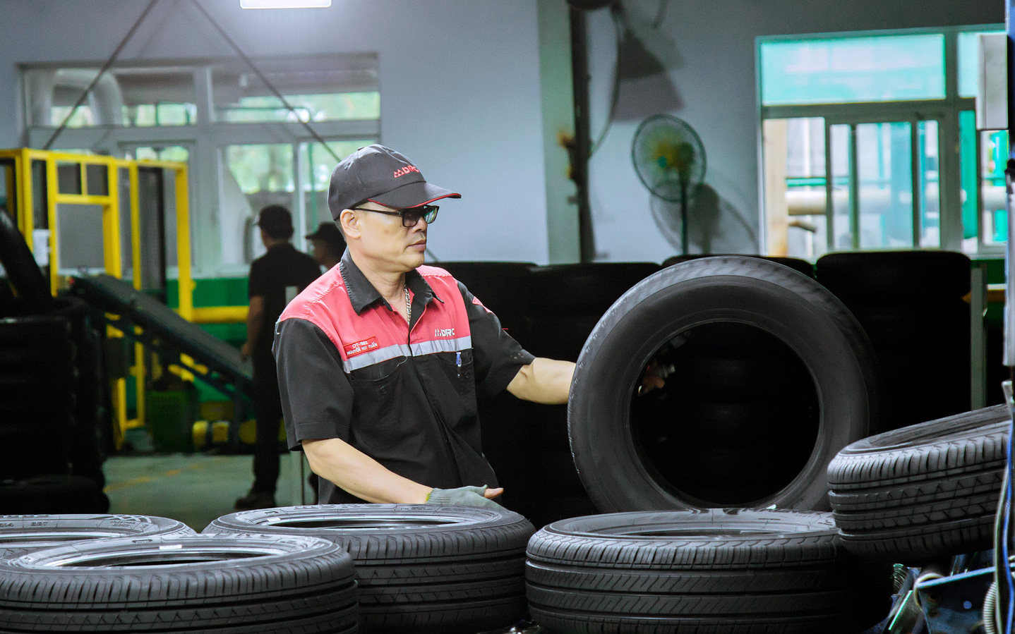 Khu thương mại tự do đầu tiên ở nước ta nên nhấn mạnh đầu tư vào đâu? - Ảnh 3.