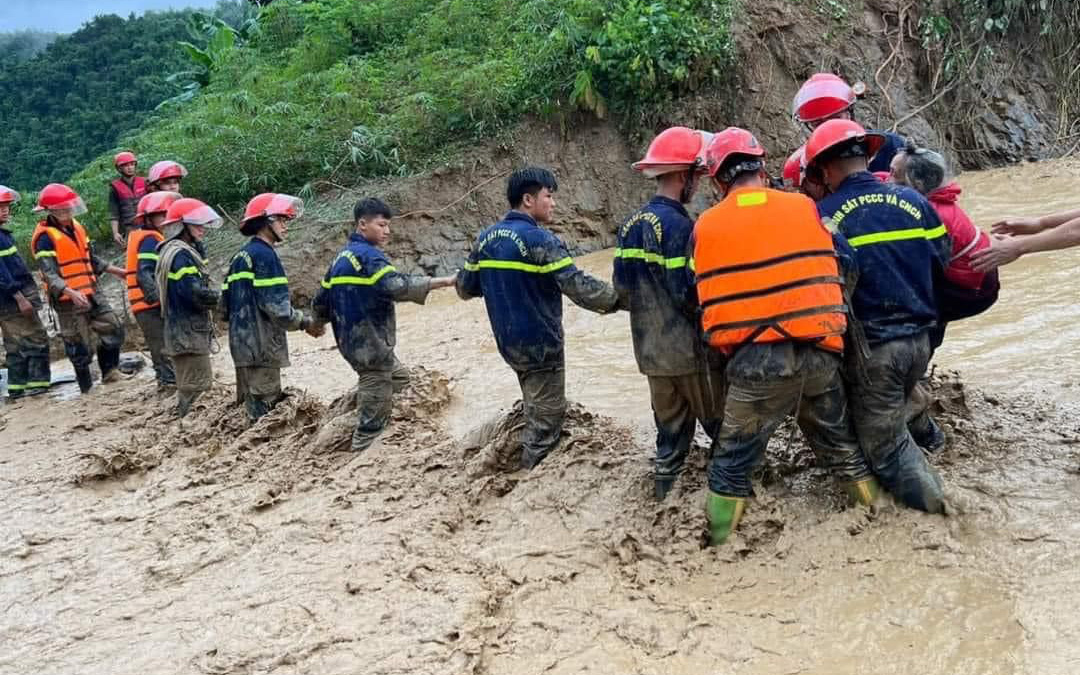 Thời tiết hôm nay 27-7: Bắc Bộ nắng nóng trước đợt mưa rất to, Nam Bộ mưa to- Ảnh 2. Cuối tháng 7, miền Bắc tiếp tục đón đợt mưa lớn diện rộng