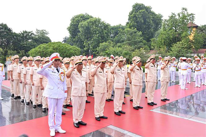 Lãnh đạo Đảng, Nhà nước viếng Chủ tịch Hồ Chí Minh và các Anh hùng liệt sĩ- Ảnh 6.