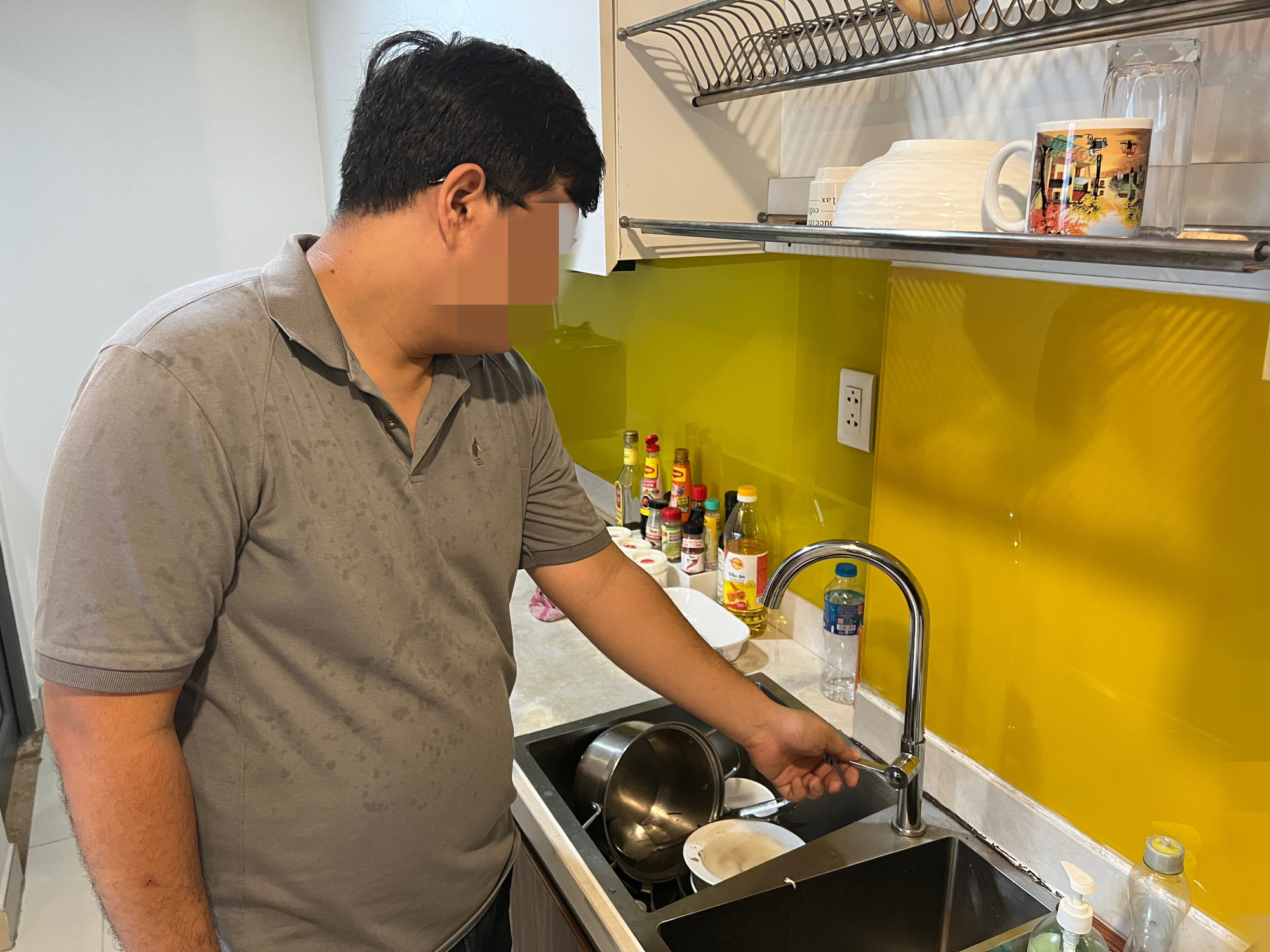 Cắt nước sinh hoạt vì cư dân không đóng tiền phạt: Ban quản lý chung cư có lạm quyền?- Ảnh 4. Không đóng 2 triệu tiền phạt liền bị cắt nước sinh hoạt, ban quản lý chung cư nói gì?