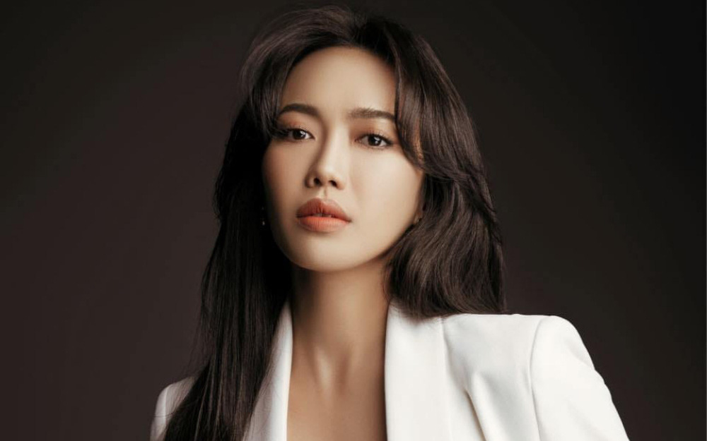 Anh Tú - Diệu Nhi tung bộ ảnh thảm đỏ 'pha ke' dự Cánh Diều Vàng - Ảnh 4.