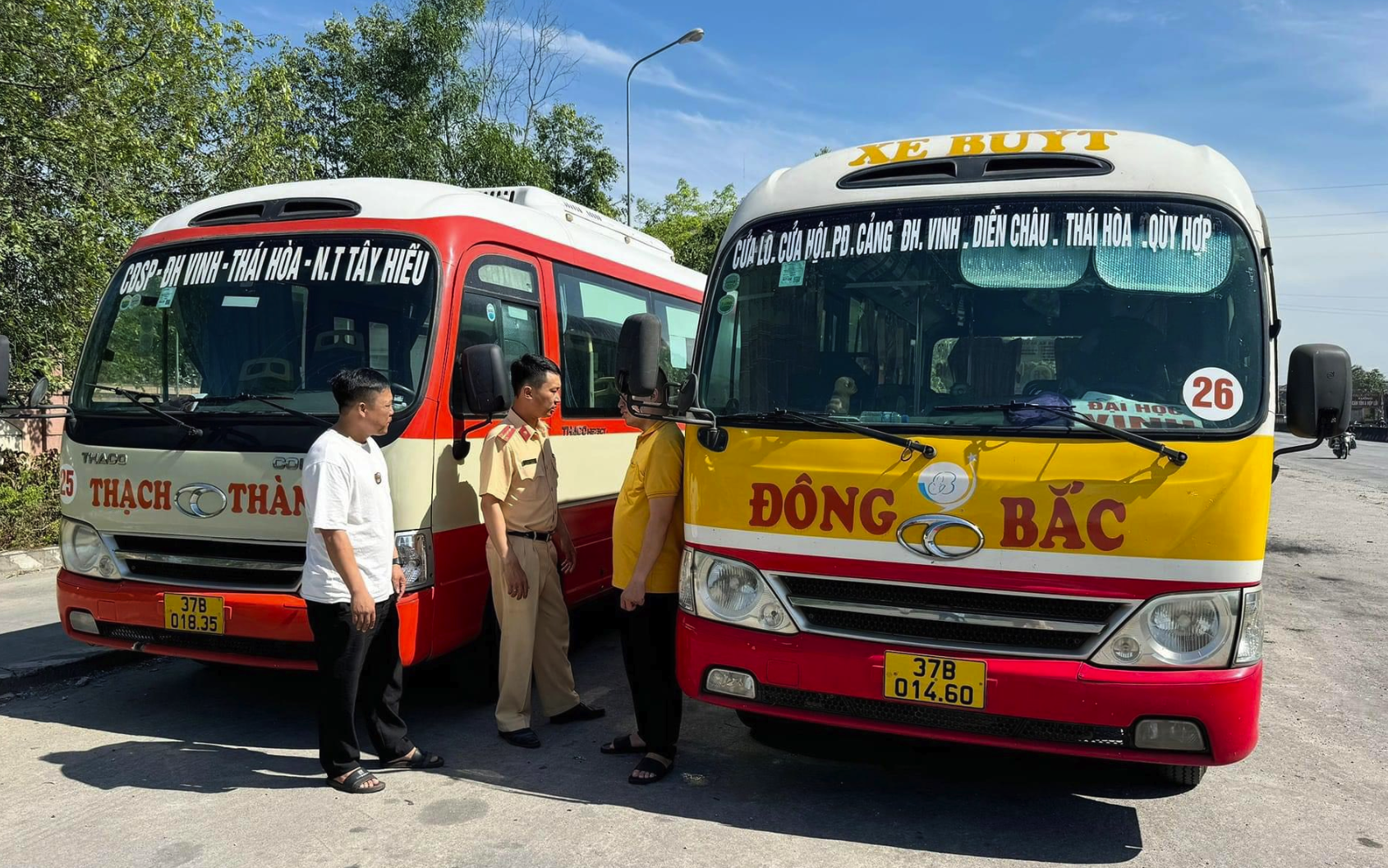 Tạm giữ hai tài xế xe buýt rượt đuổi nhau trên quốc lộ 1- Ảnh 3. Tạm đình chỉ tài xế xe buýt rượt đuổi nhau trên quốc lộ 1