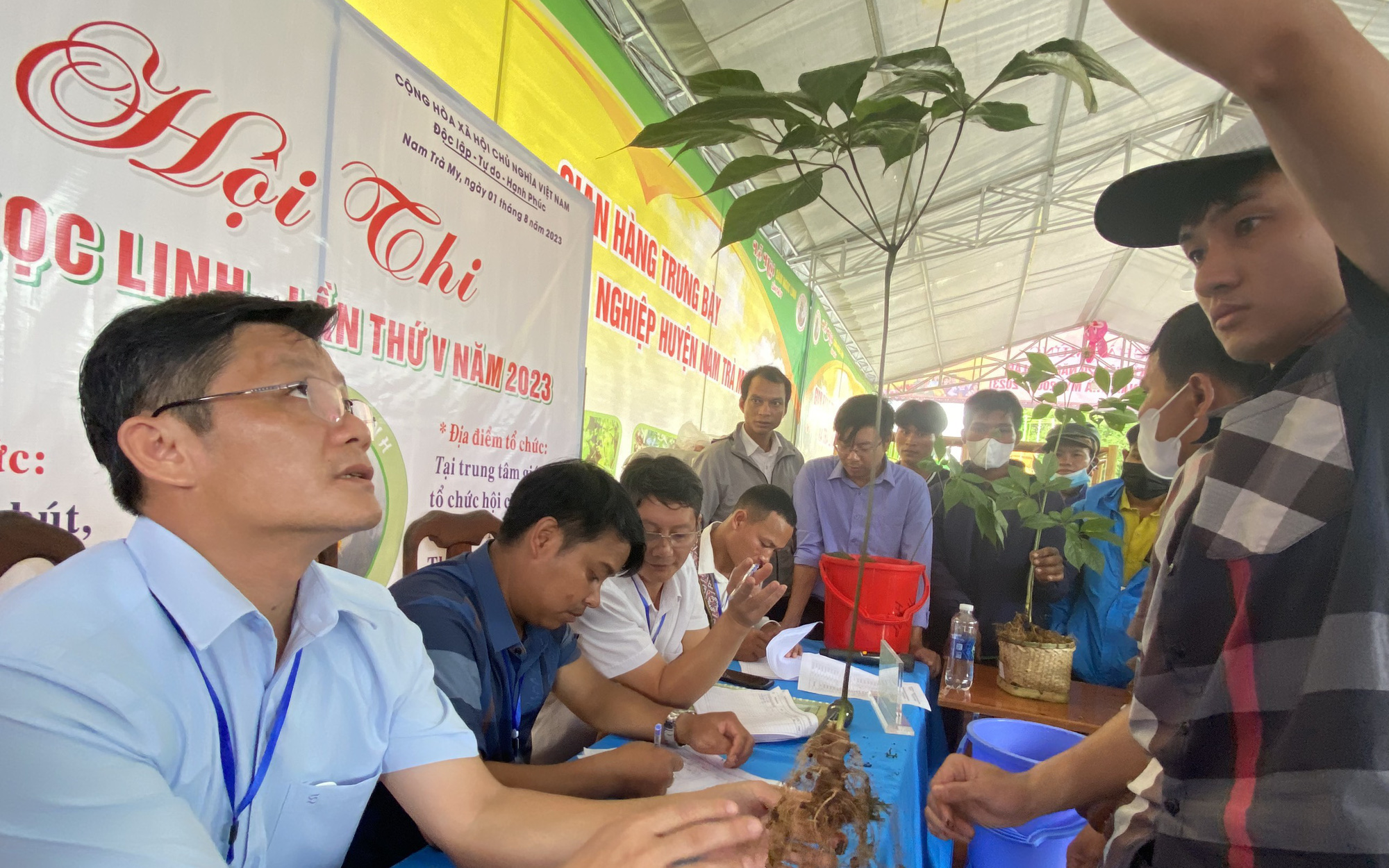 Tỉnh ủy Thanh Hóa ủng hộ&nbsp;hơn 770 triệu xây dựng nhà cho hộ nghèo - Ảnh 2.
