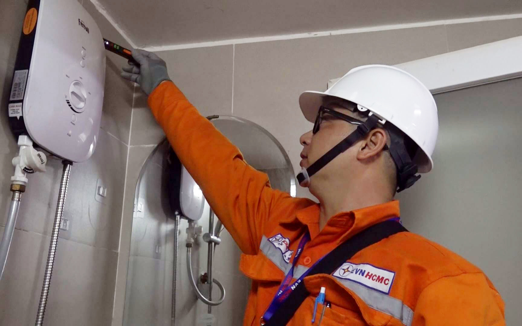 EVNHCMC nhận danh hiệu “Doanh nghiệp xanh TP.HCM” năm 2024 - Ảnh 3.