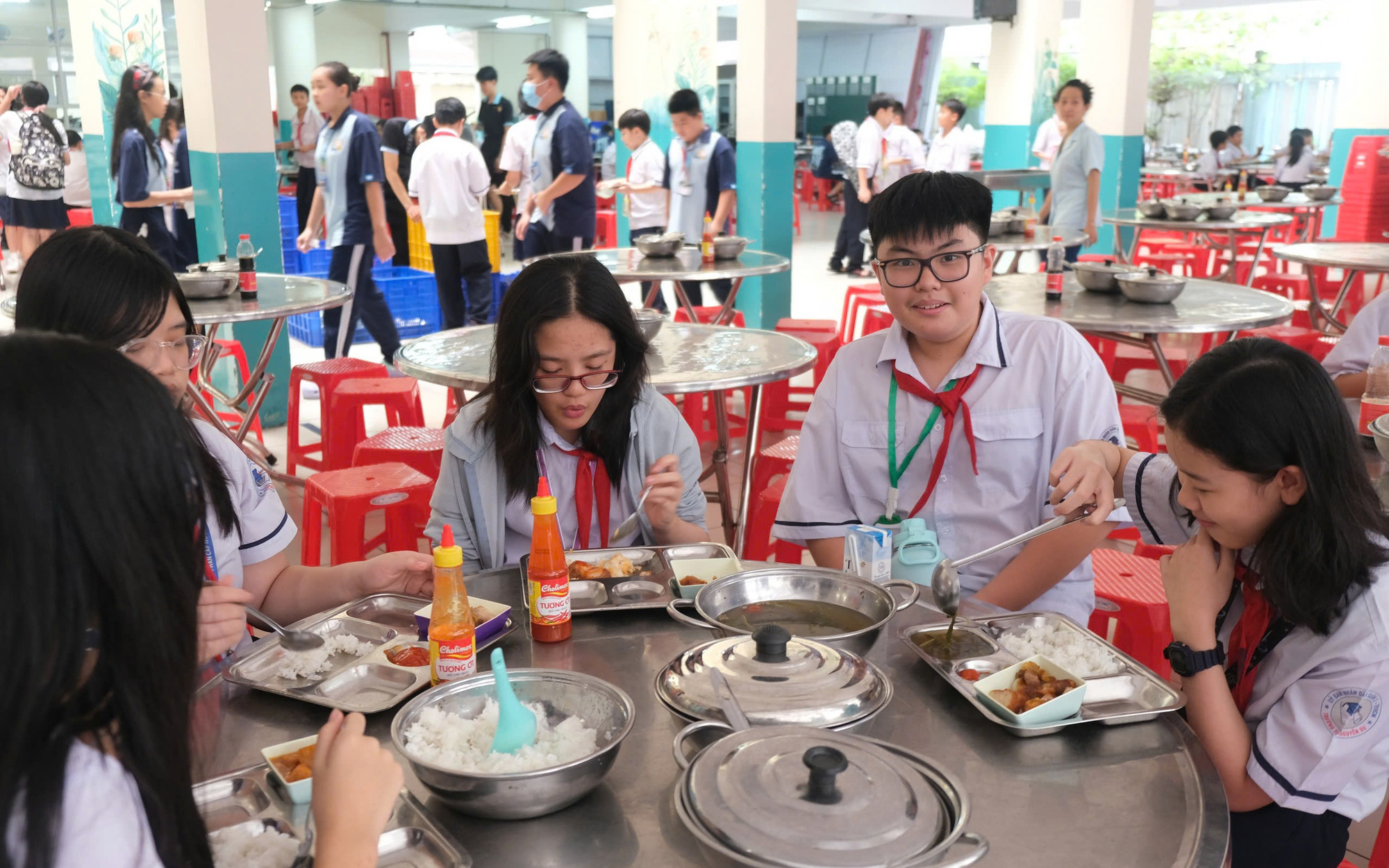 Gò Vấp đề xuất được thí điểm ủy quyền phê duyệt dự án căng tin, bãi xe trường học- Ảnh 2. Kiến nghị gỡ vướng trong hoạt động bếp ăn, bãi giữ xe trường học ở TP.HCM