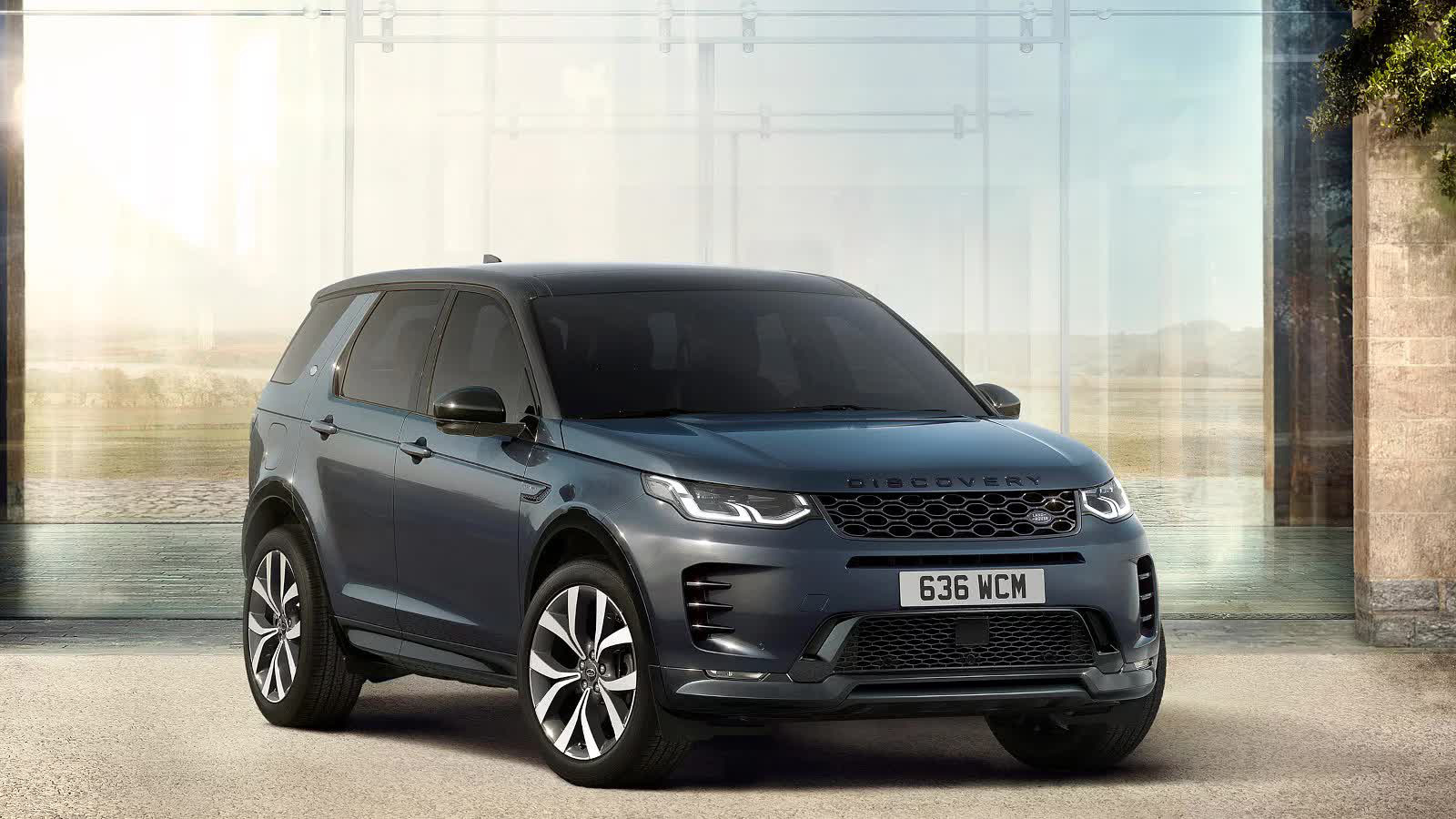 Tin tức giá xe: Land Rover Discovery Sport giảm tới hơn 400 triệu tại đại lý, vẫn cao hơn GLC 300- Ảnh 6.