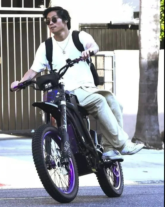 エンターテイメント ニュース 7 月 31 日: Spotify の Glow Honored Vu Cat Tuong - 写真 5。