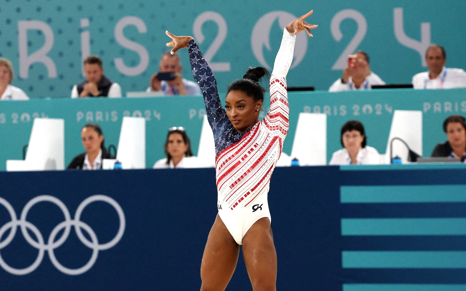 Simone Biles: Biểu tượng của Olympic 2024- Ảnh 4. Simone Biles trở lại đường đua, giành huy chương vàng Olympic 2024