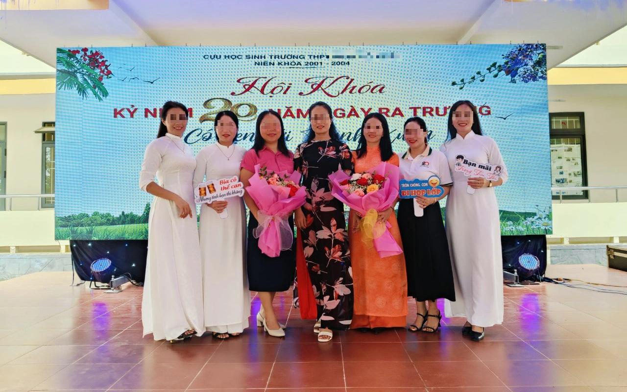 Nhờ họp lớp, chúng tôi làm được nhiều việc có ích cho học sinh nghèo- Ảnh 2. Đợi thành công mới đi họp lớp, hay năm nào cũng họp?