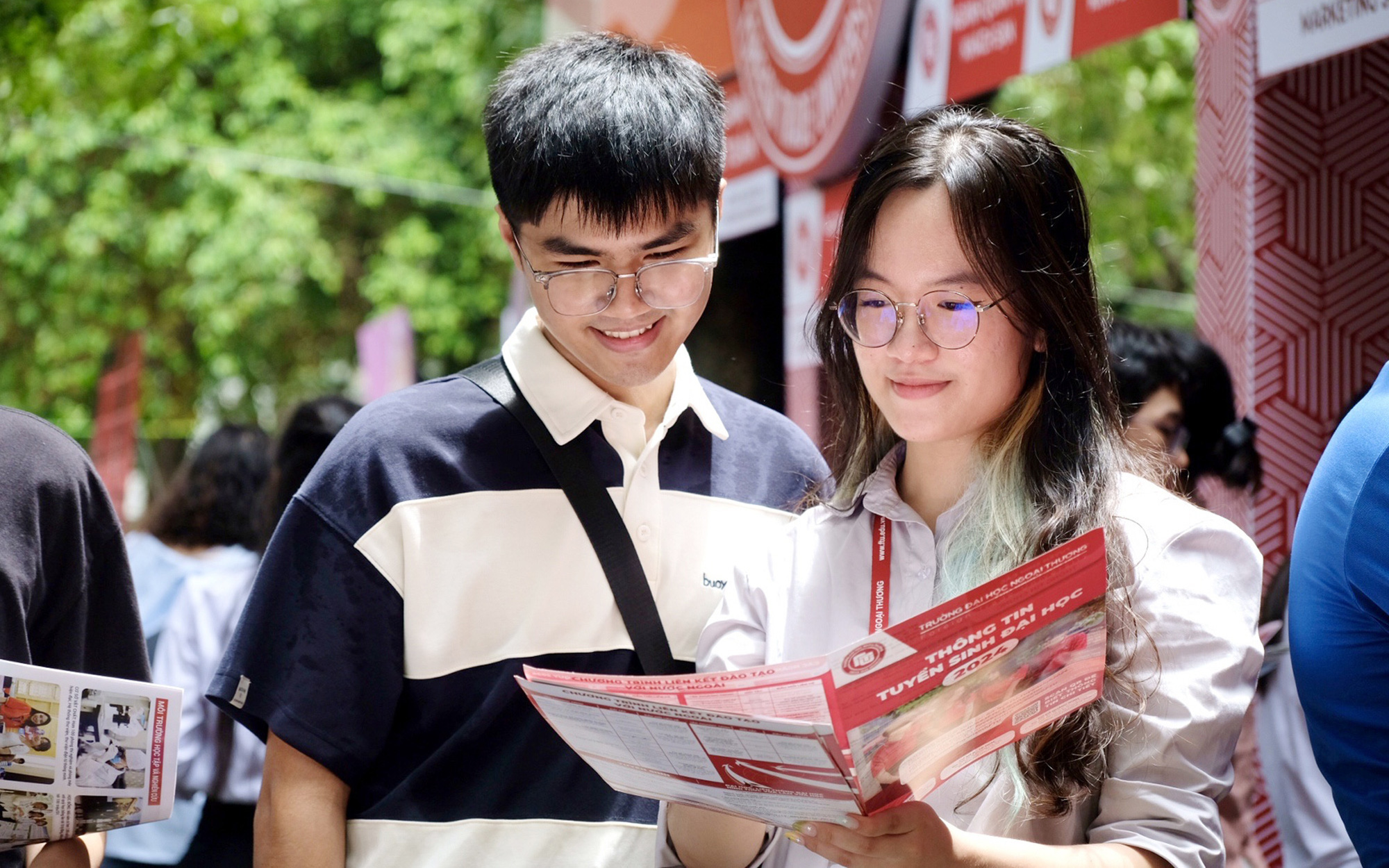 Bộ trưởng Nguyễn Kim Sơn: Xét tuyển đại học sớm có tác động tiêu cực- Ảnh 4. Từ hôm nay, bắt đầu nộp lệ phí xét tuyển đại học 2024