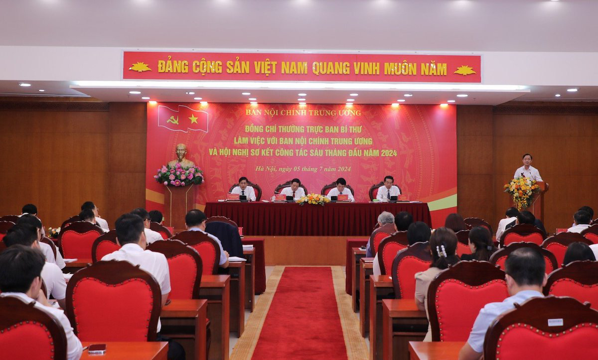 Quang cảnh hội nghị - Ảnh: ĐẶNG PHƯỚC