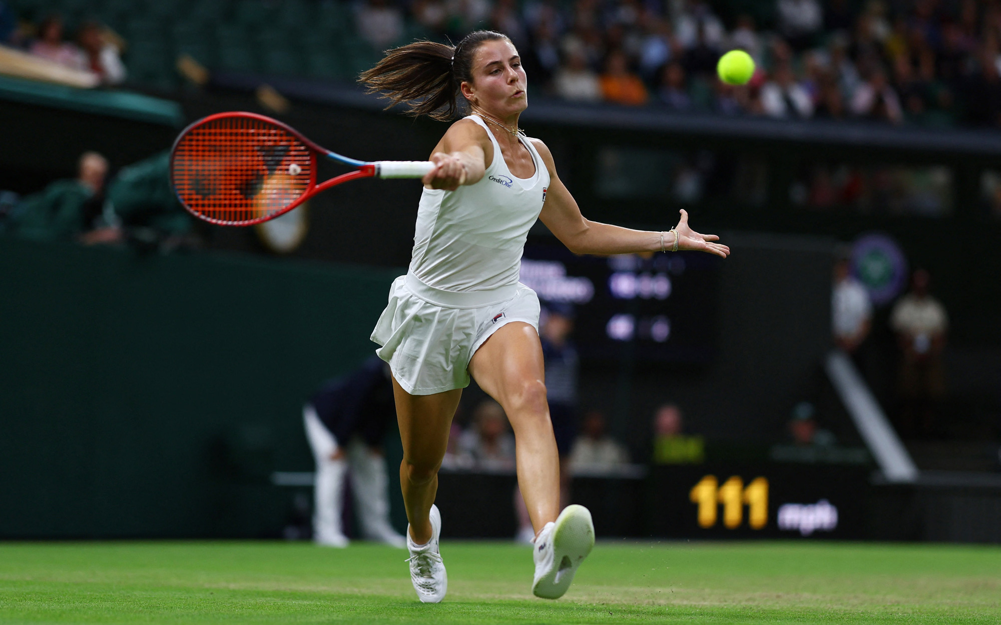 Nữ tỉ phú quần vợt Emma Navarro lại đánh bại Coco Gauff - Ảnh 4.