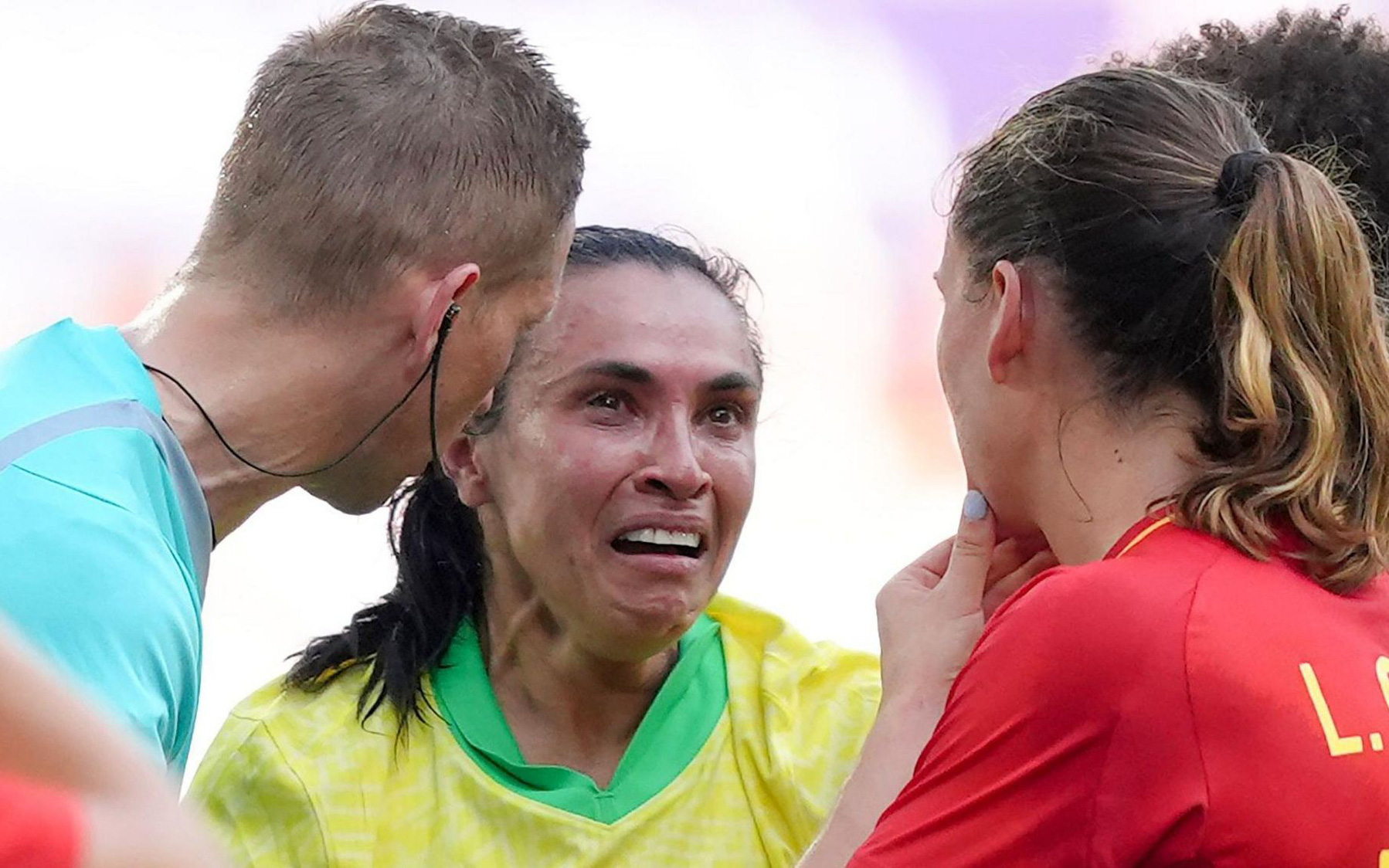 Tuyển nữ Đức giành vé vào tứ kết Olympic Paris 2024- Ảnh 3. Huyền thoại Marta nhận thẻ đỏ, tuyển nữ Brazil thua Tây Ban Nha