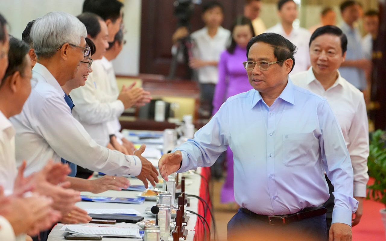 7 tháng 2024, tăng trưởng Đông Nam Bộ chỉ cao hơn Tây Nguyên- Ảnh 4. Sáng nay, Thủ tướng Phạm Minh Chính làm việc với TP.HCM và Đông Nam Bộ