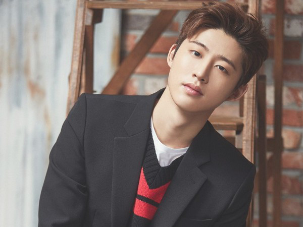 El rapero B.I, un talentoso artista de K-pop, llegará a Vietnam para actuar en el 8WONDER Moon Festival - Foto 1. Rapper B.I, nghệ sĩ đa tài của K-pop, sắp đến Việt Nam diễn 8WONDER Moon Festival - Ảnh 1.