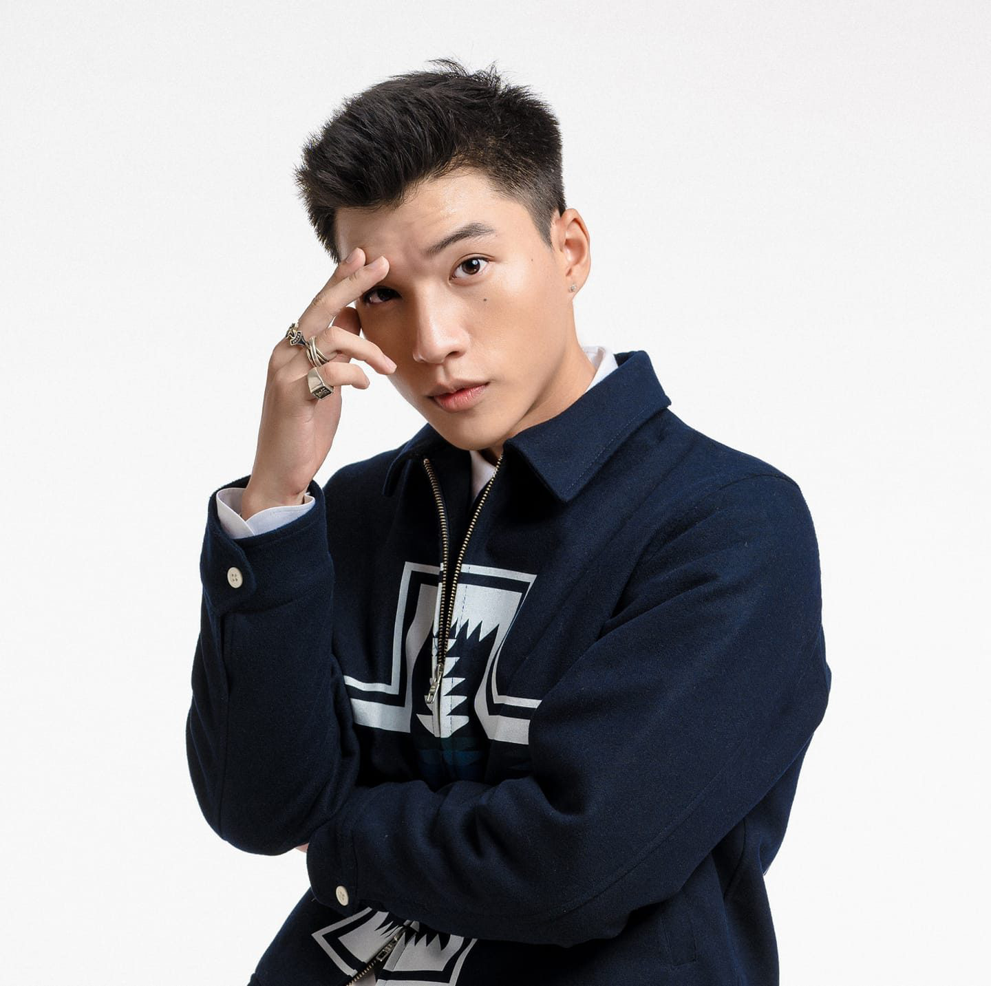 Ne-Yo, 3-Grammy winner and Korean rapper B.I come to Vietnam for the 8WONDER Moon Festival 2024 - Photo 4. Ne-Yo, chủ nhân 3 Grammy và rapper Hàn B.I đến Việt Nam trong sự kiện 8WONDER Moon Festival 2024- Ảnh 4.