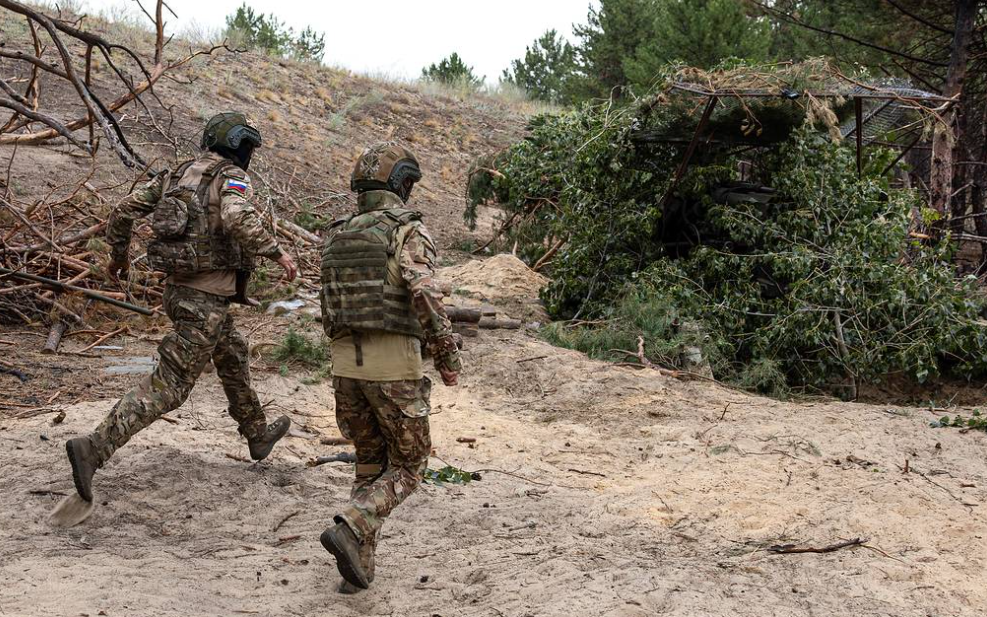 Nga tố Ukraine tấn công Donetsk khiến trung tâm thương mại chìm trong biển lửa- Ảnh 2. Quan chức Nga tố Mỹ và NATO hỗ trợ Ukraine tấn công vùng Kursk