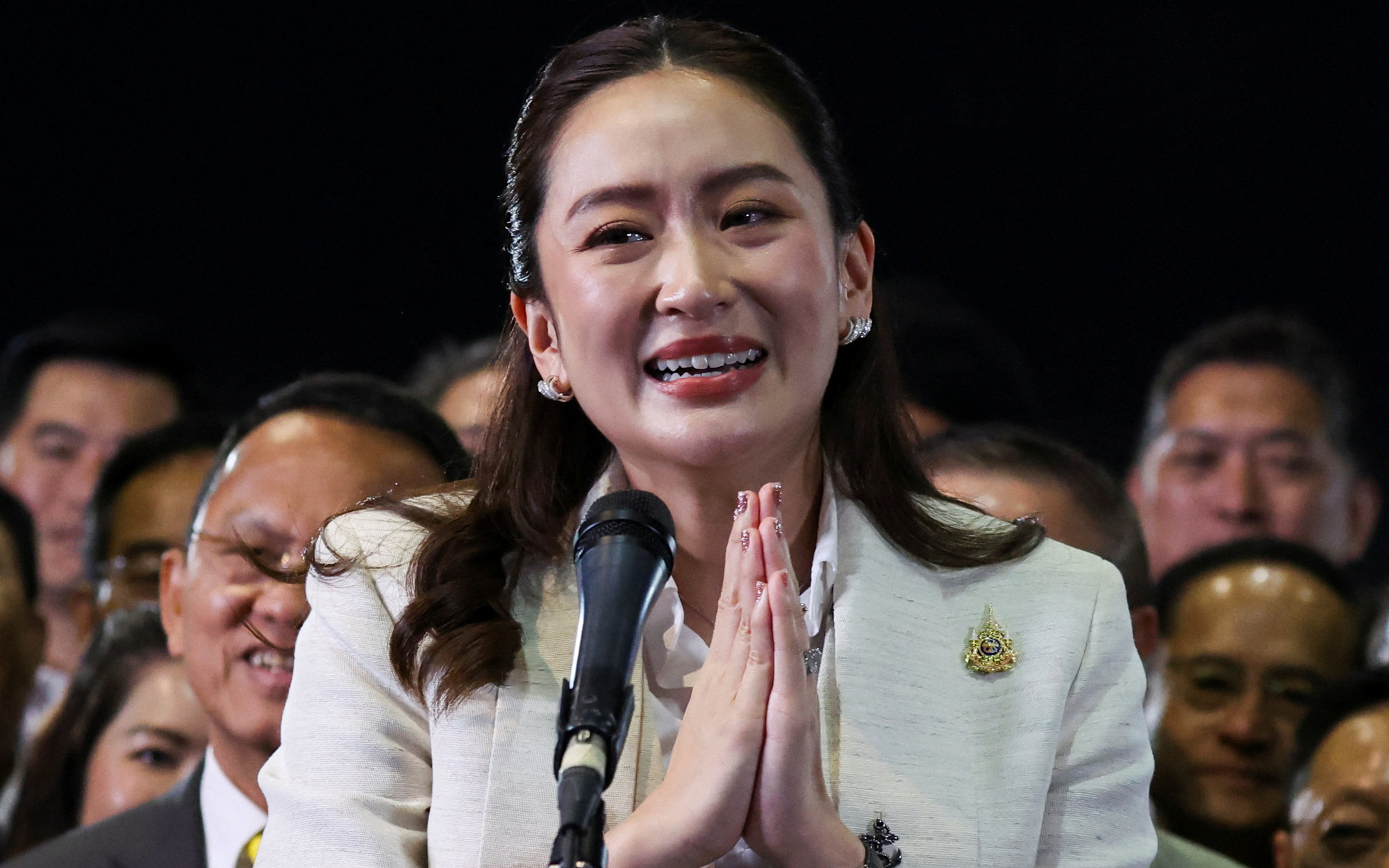Cựu thủ tướng Thái Lan Thaksin được kết thúc ân xá sớm- Ảnh 2. Con gái làm thủ tướng, ông Thaksin lại được ân xá từ ngày mai - Ảnh 2.