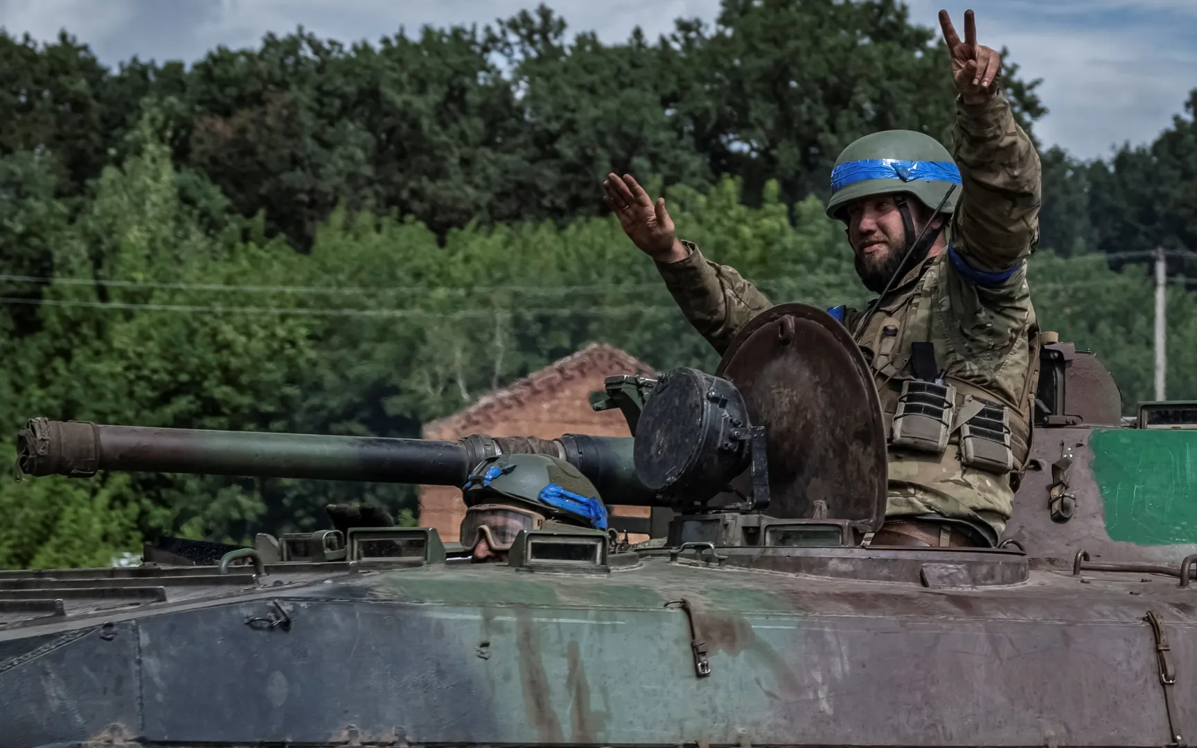Ukraine phá thêm cây cầu chiến lược ở Kursk, cắt đường tiếp tế của Nga- Ảnh 2. Ukraine phá thêm cây cầu chiến lược ở Kursk, cắt đường tiếp tế của Nga- Ảnh 2.