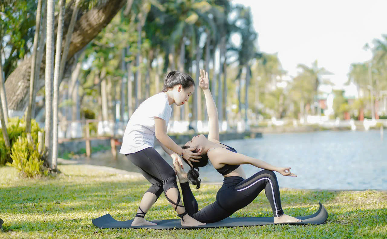 Tránh chấn thương khi tập luyện yoga - Ảnh 1. Tránh chấn thương khi tập luyện - Ảnh 1.