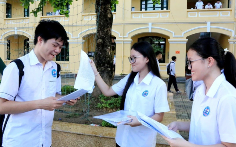 Một số bài thi vào lớp 10 ở Hải Phòng có dấu hiệu bất thường: Thanh tra Bộ GD-ĐT nói gì?- Ảnh 2. Thanh tra chấm thi vào lớp 10 tại Hải Phòng: Một số bài thi có dấu hiệu bất thường