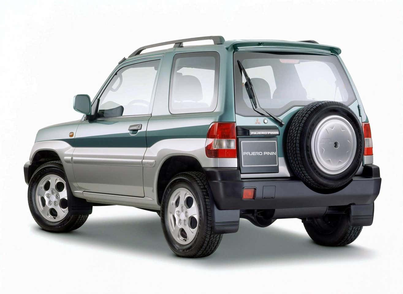 Mitsubishi Pajero đã từng có bản mini đe dọa Toyota Land Cruiser bản thu nhỏ, Suzuki Jimny - Ảnh 3.