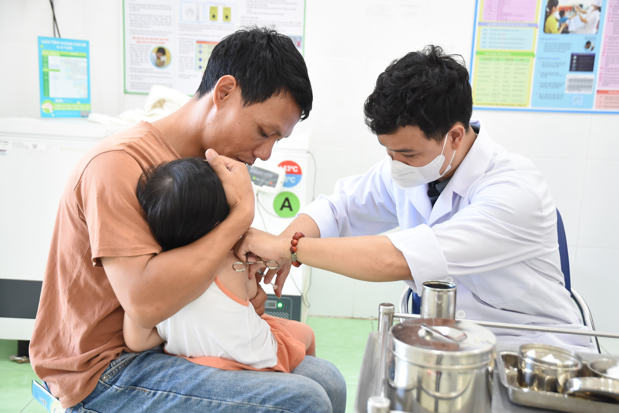 Bệnh sởi tăng mạnh, làm gì để bảo vệ trẻ? - Ảnh 1.