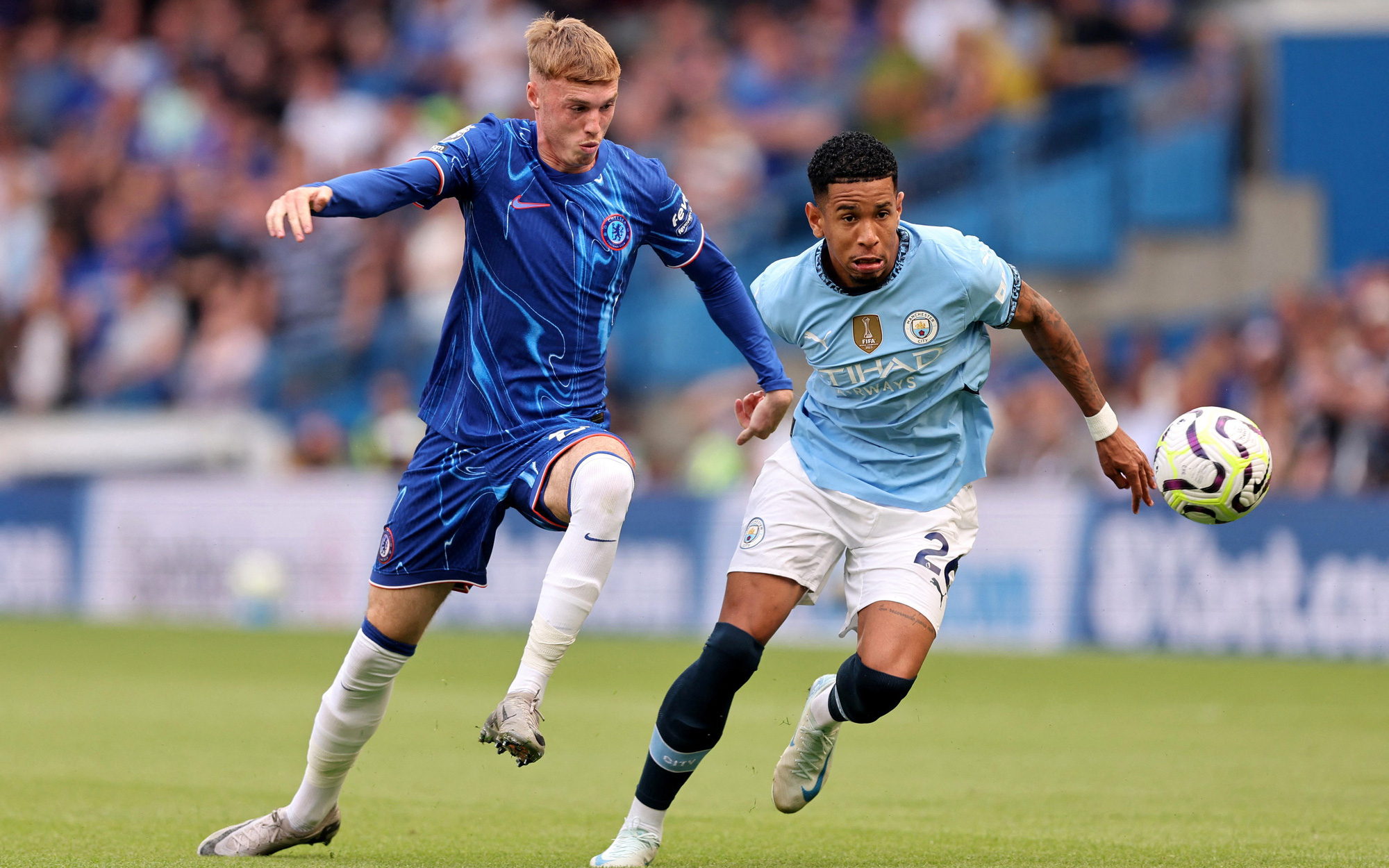 Vì sao các đội bóng Premier League đều giàu? - Ảnh 2.