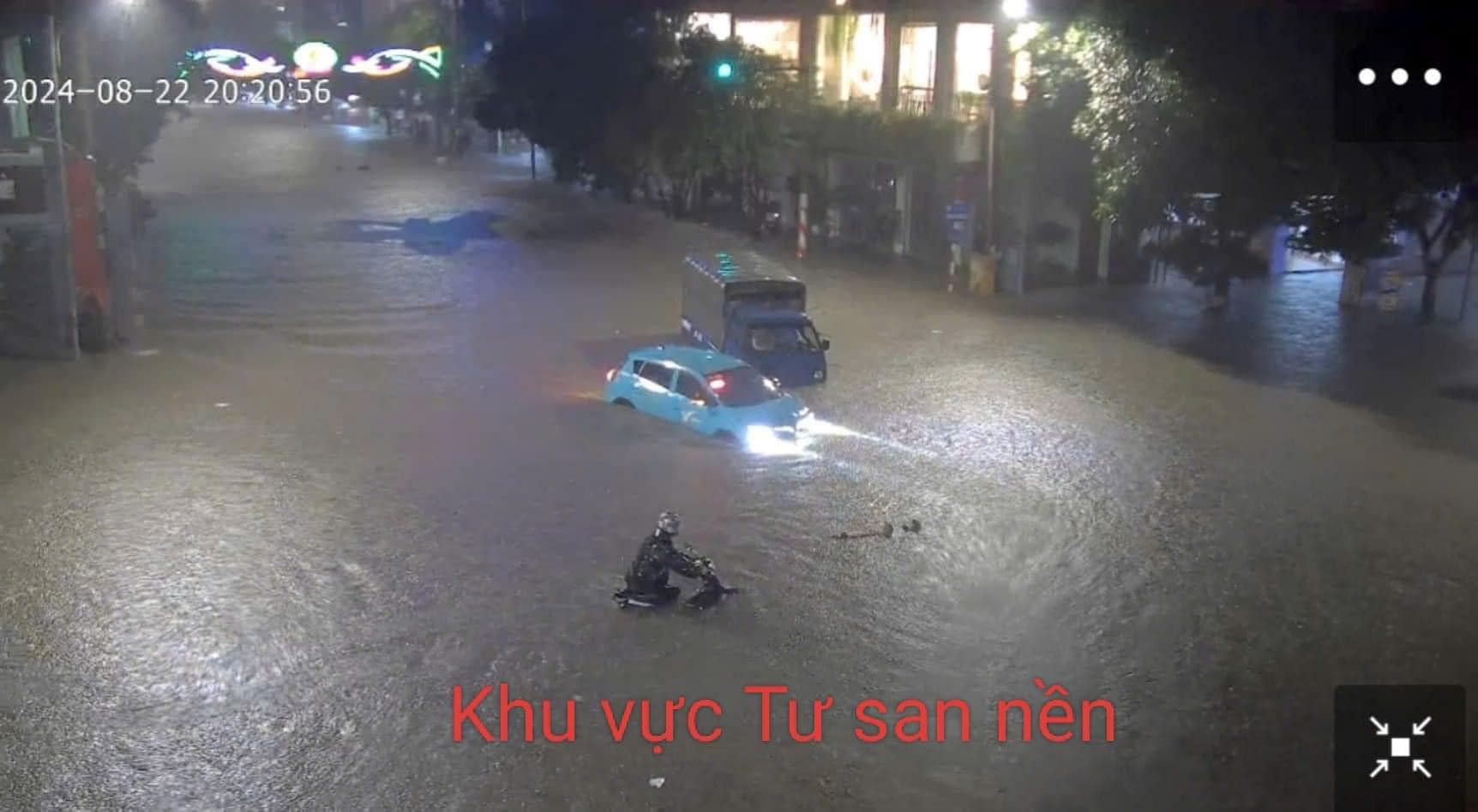 Hà Nội, Thái Nguyên mưa to, ô tô bị cuốn trôi hàng chục mét- Ảnh 3.