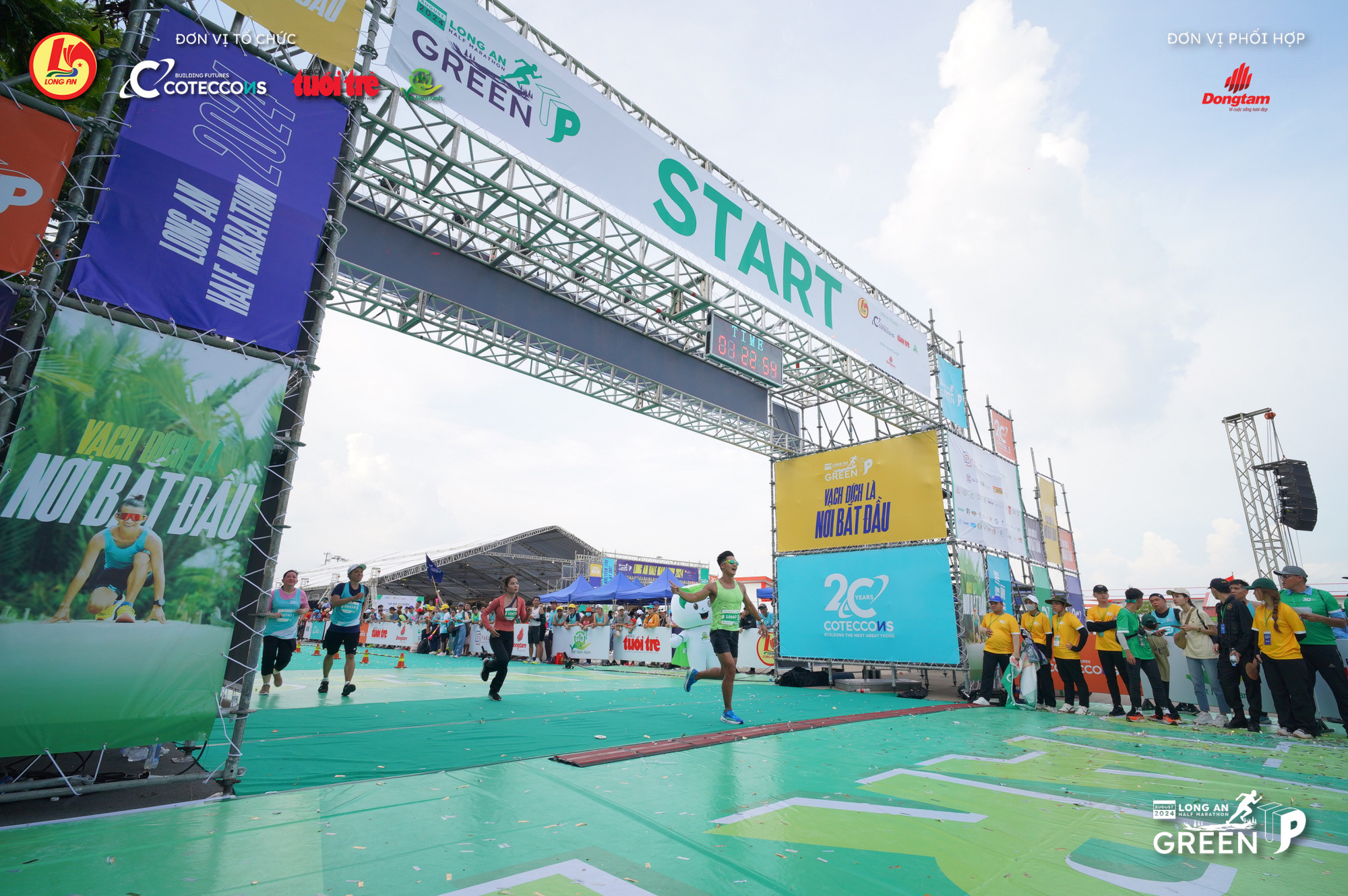 Ca sĩ Đức Tuấn có trải nghiệm đặc biệt tại GreenUP Marathon 2024- Ảnh 5.