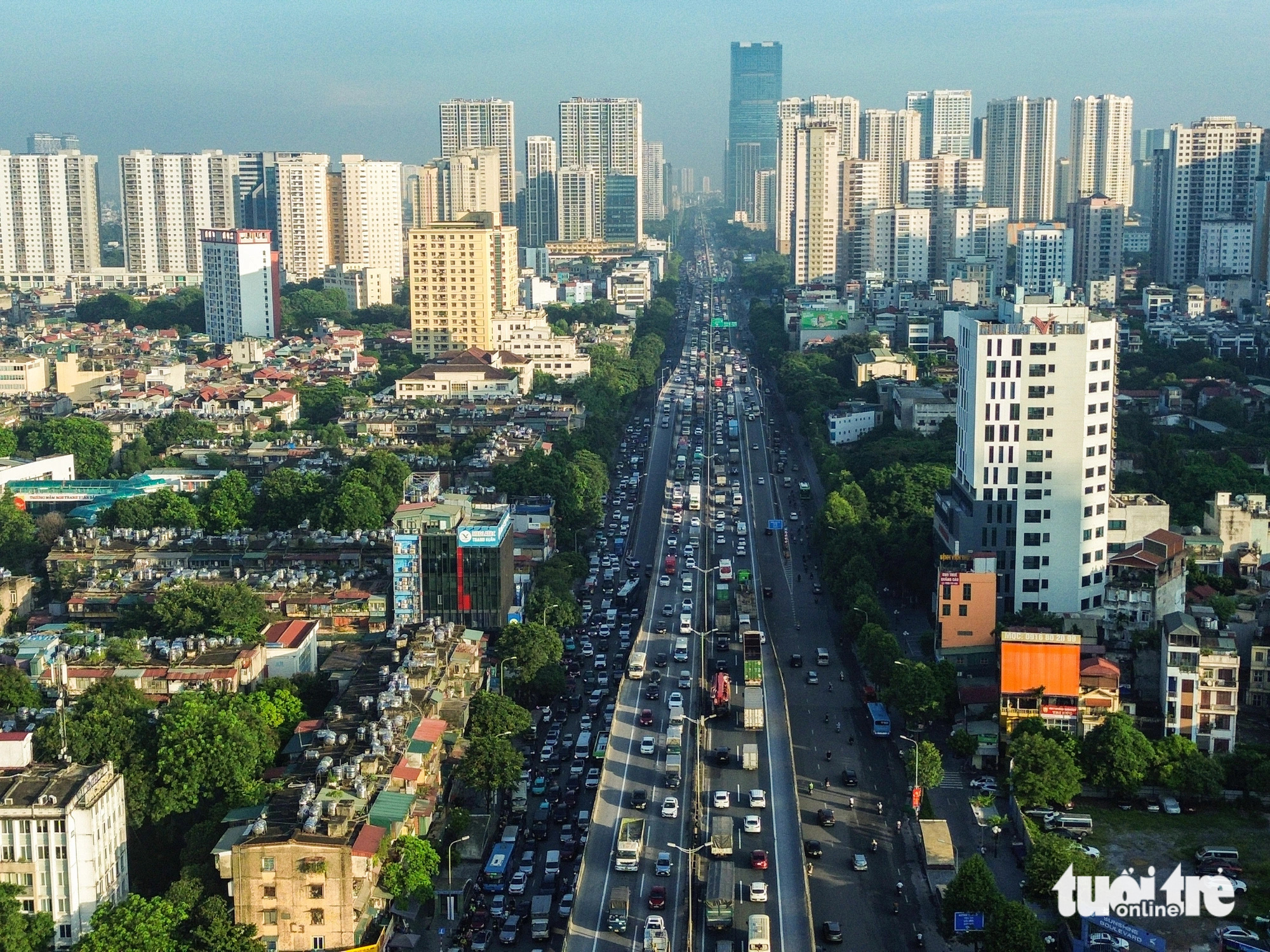 Ùn ùn rời Hà Nội nghỉ lễ, đi từ sáng sớm cũng không thoát cảnh tắc đường - Ảnh 3.