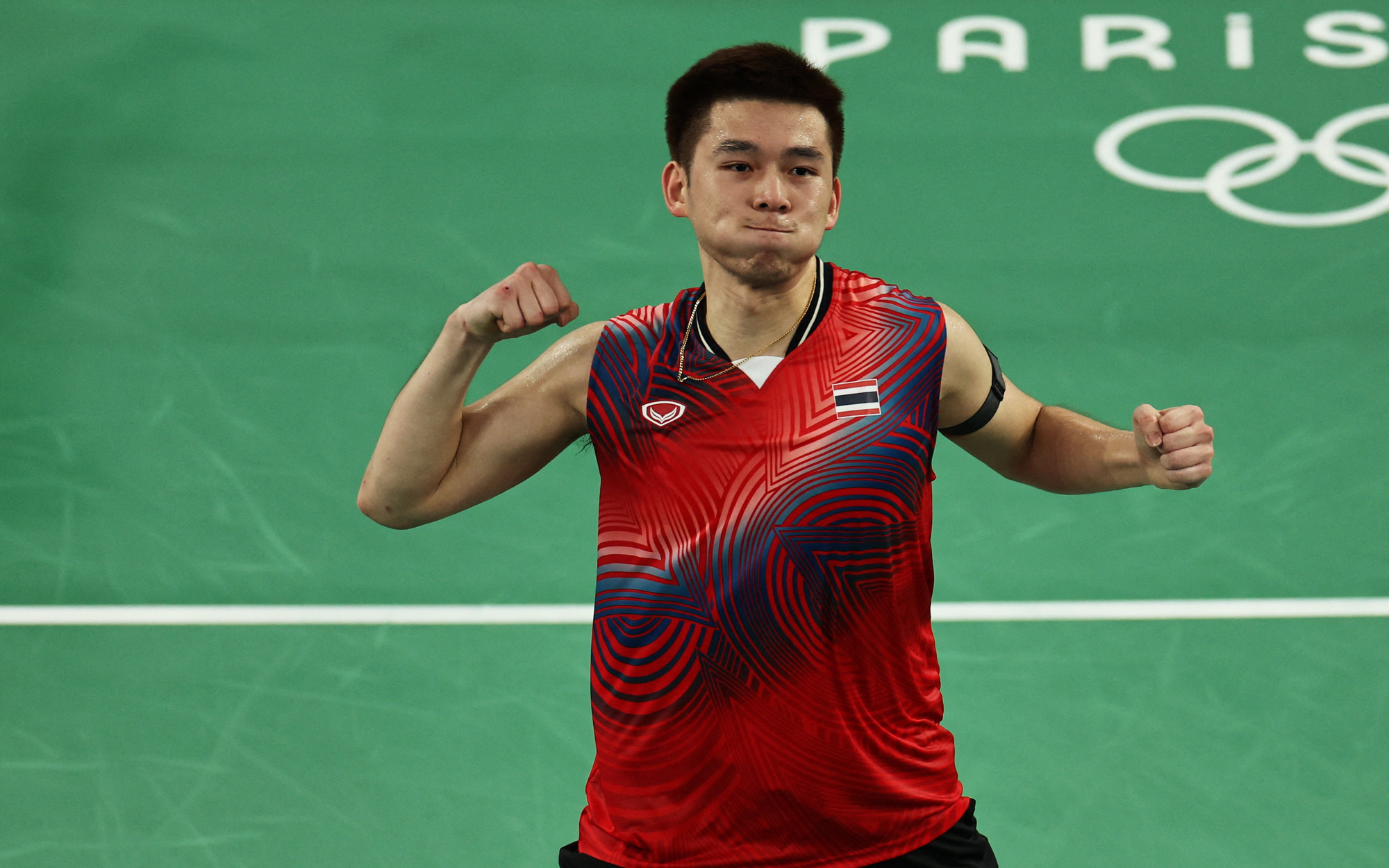 Lịch thi đấu Olympic 2024 ngày 5-8 và rạng sáng 6-8: Chung kết cầu lông, điền kinh- Ảnh 3. Olympic 2024 ngày 4-8: Tay vợt cầu lông Thái Lan Vitidsarn vào chung kết đơn nam