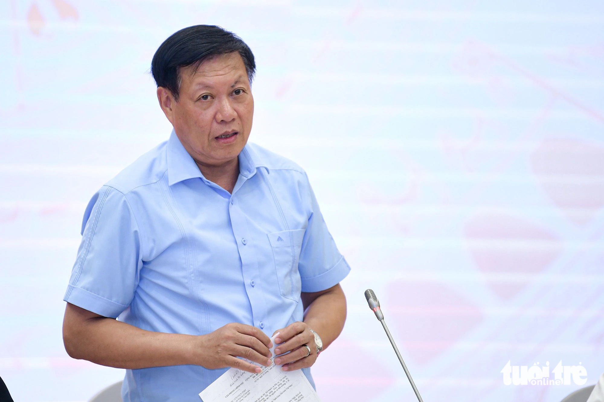 Thứ trưởng Bộ Y tế: Thiếu thuốc một số loại, ở một số địa phương, không phải tất cả- Ảnh 1. Thứ trưởng Bộ Y tế Đỗ Xuân Tuyên - Ảnh: NAM TRẦN