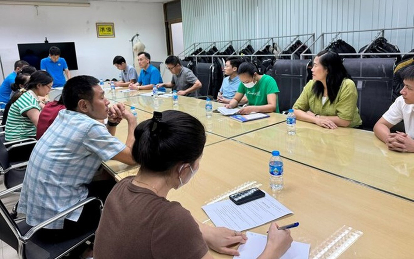 Thu nhập bao nhiêu mới trụ nổi ở thành phố - Kỳ 1: Bài toán chi tiêu lương còm công nhân- Ảnh 3. Được tăng lương, 1.600 công nhân trở lại nhà máy