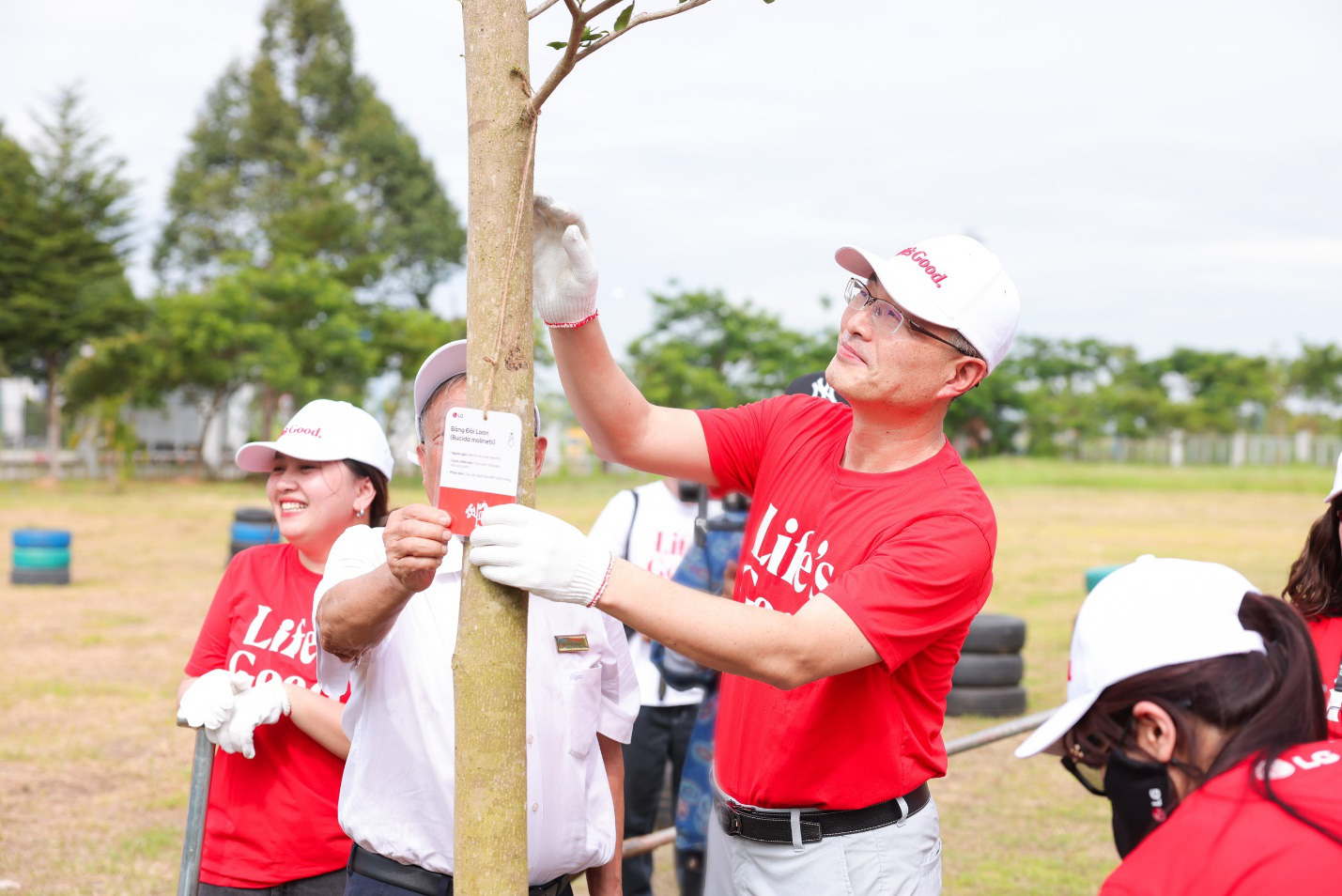 Nỗ lực thực hiện hóa cam kết “Life’s Good” về một cuộc sống tốt đẹp hơn cho người dùng