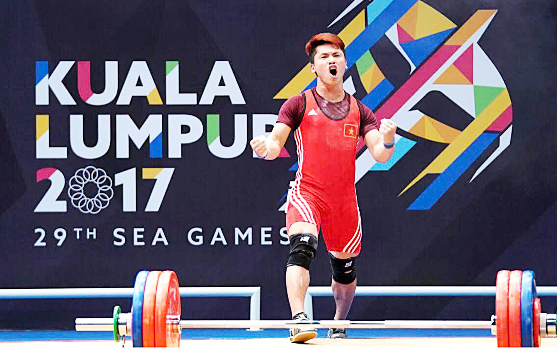Vì sao lực sĩ Trịnh Văn Vinh không vượt qua chính mình tại Olympic 2024?- Ảnh 6. Hy vọng mong manh với Trịnh Văn Vinh