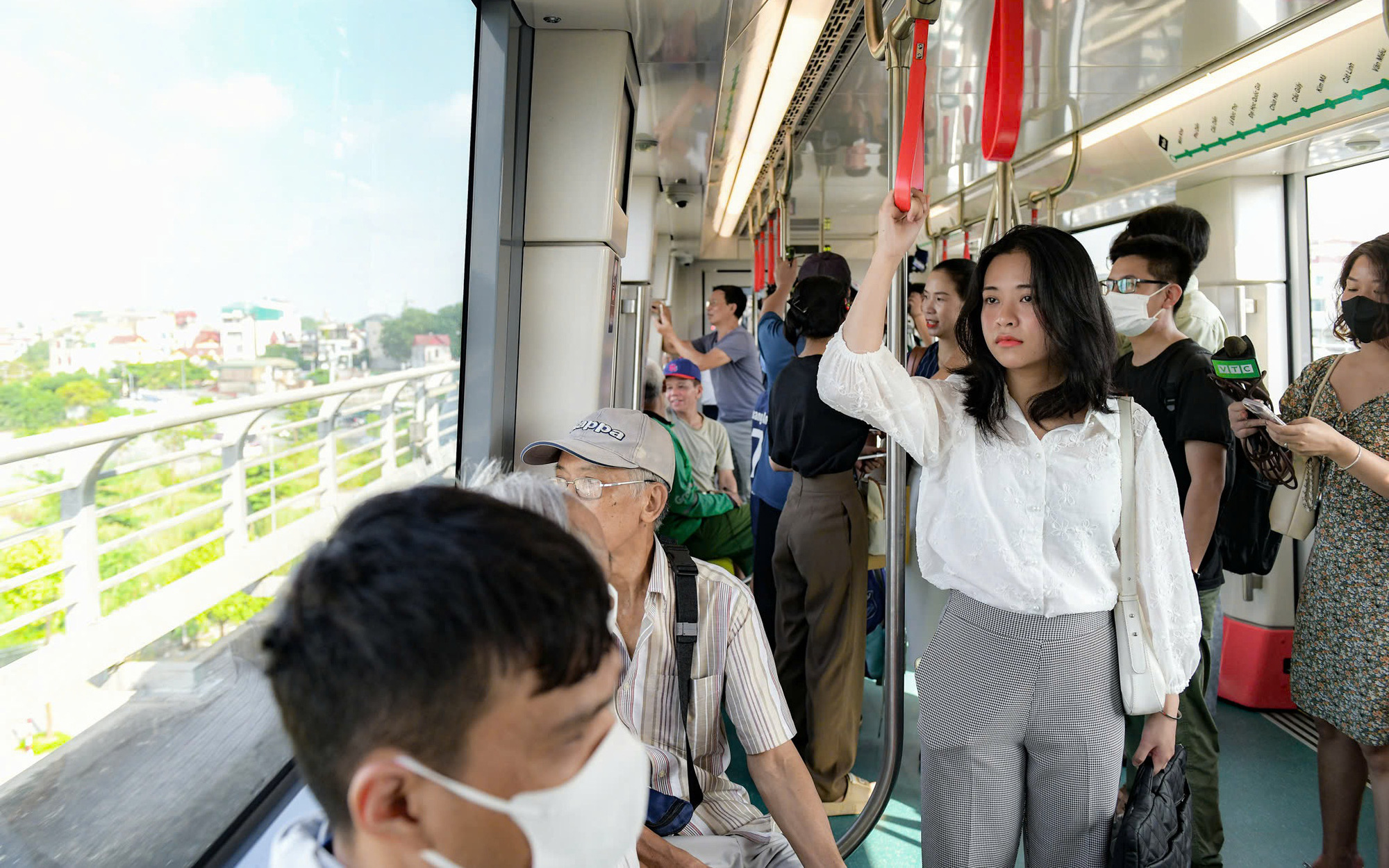 Hà Nội tạm dừng chạy tuyến Metro Nhổn - ga Hà Nội trong sáng 9-11 - Ảnh 2.