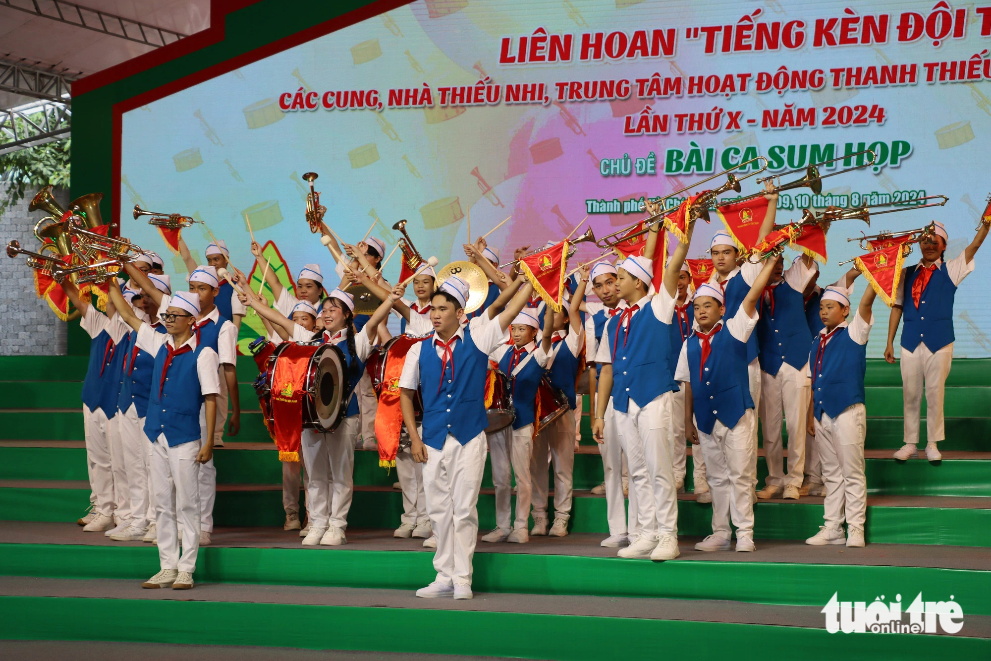 Cả ngàn đội viên Liên hoan Tiếng kèn Đội ta diễn phục vụ cộng đồng- Ảnh 1.