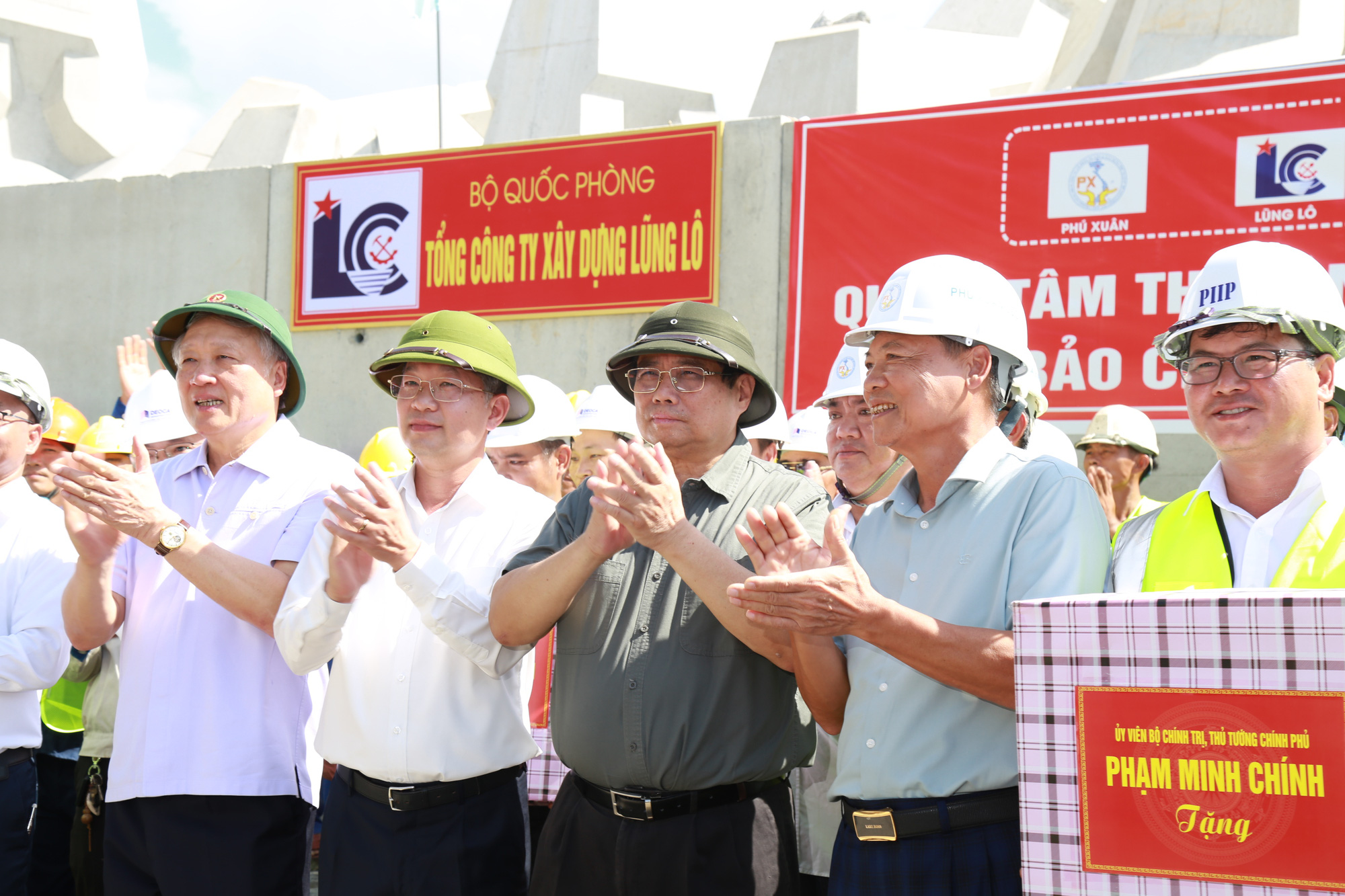 Thủ tướng đồng ý chủ trương lấn biển để làm khu thương mại tự do Đà Nẵng - Ảnh 3.