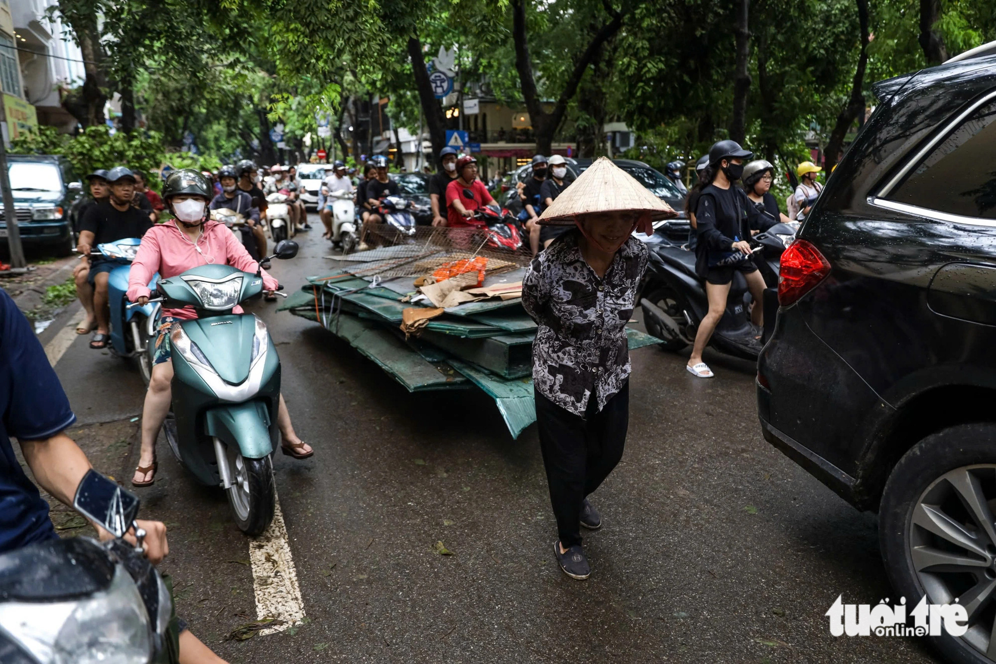 Bảo hiểm tăng chi hàng ngàn tỉ đồng, tới tập nhận thông báo bị thiệt hại về người và tài sản - Ảnh 1.