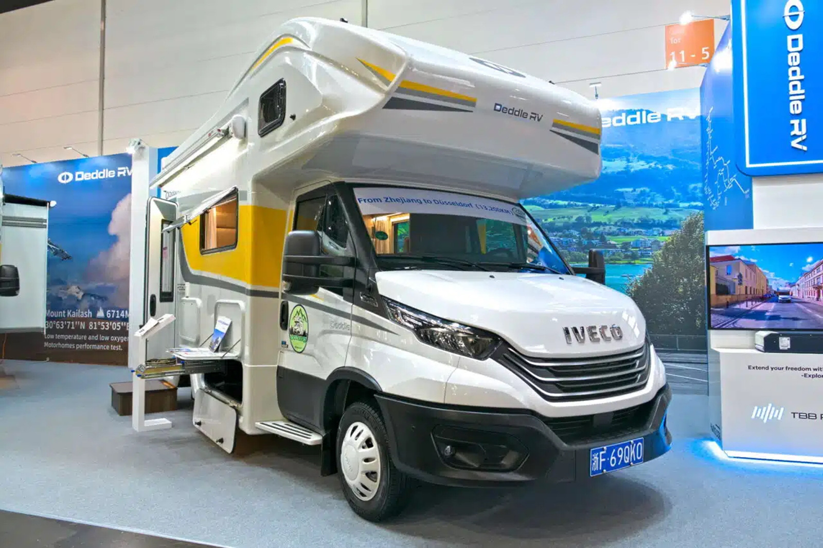 Nhà di động chỉ to ngang Ford Transit nhưng ở được 6 người, giá mới là điều gây sốc nhất - Ảnh 13.