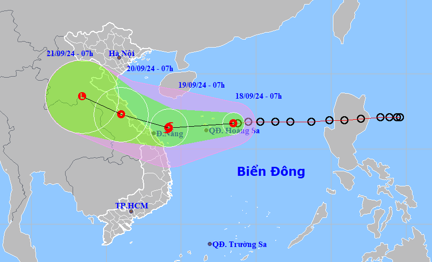 Áp thấp nhiệt đới hướng vào vùng biển Quảng Trị - Đà Nẵng, miền Trung đang mưa to - Ảnh 1.