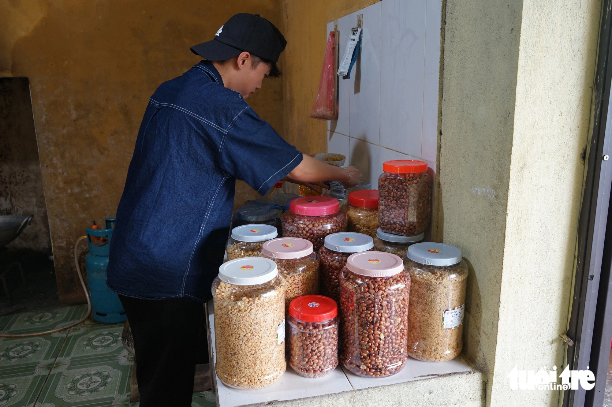 Bữa ăn có đủ thịt, rau của học sinh Làng Nủ - Ảnh 6.