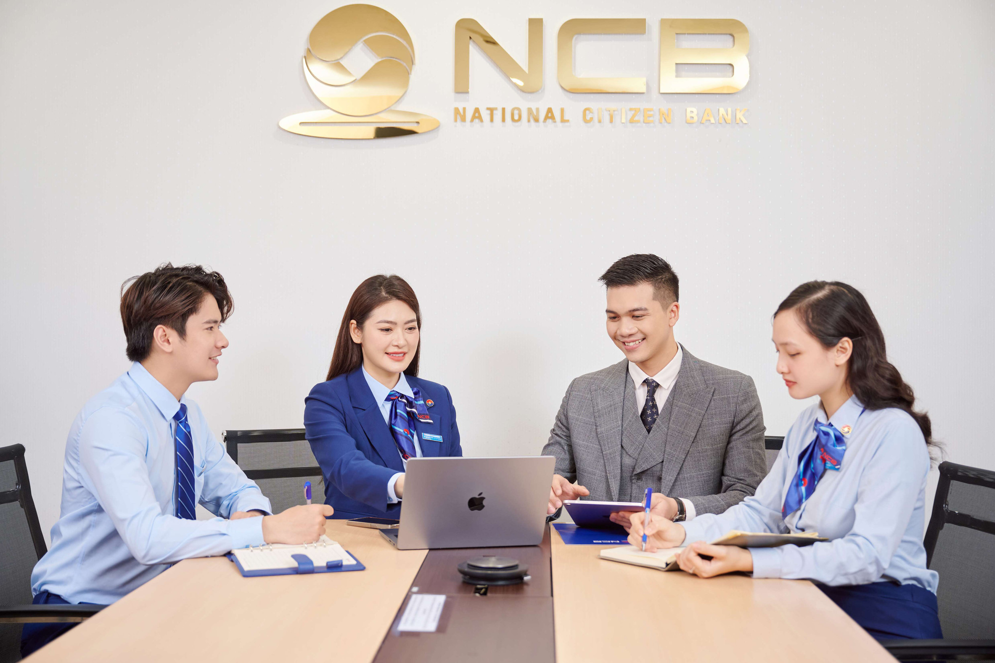 NCB tặng thêm lãi suất tiền gửi cho khách hàng doanh nghiệp   - Ảnh 1.