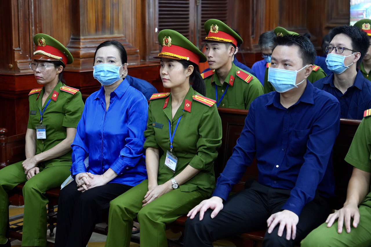 Bà Trương Mỹ Lan chuyển, nhận 4,5 tỉ USD thông qua SCB ra sao? - Ảnh 1.